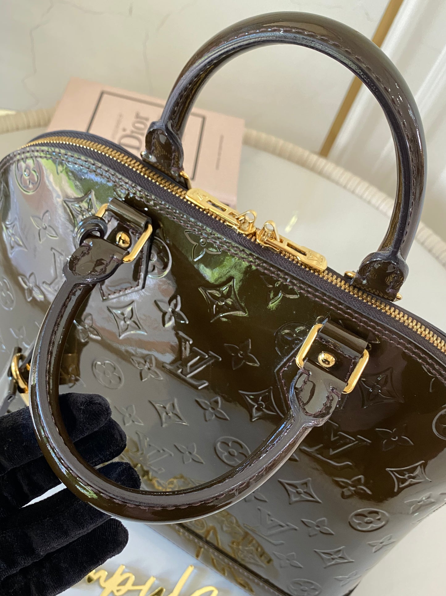 Louis Vuitton Alma Vernis Ombre Pm Size
