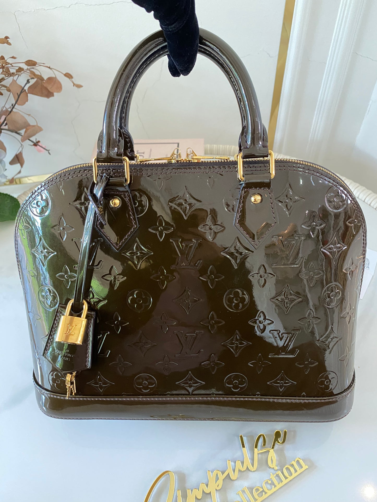 Louis Vuitton Alma Vernis Ombre Pm Size