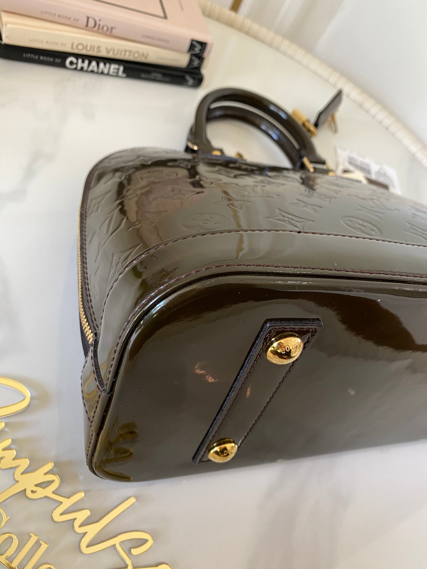 Louis Vuitton Alma Vernis Ombre Pm Size