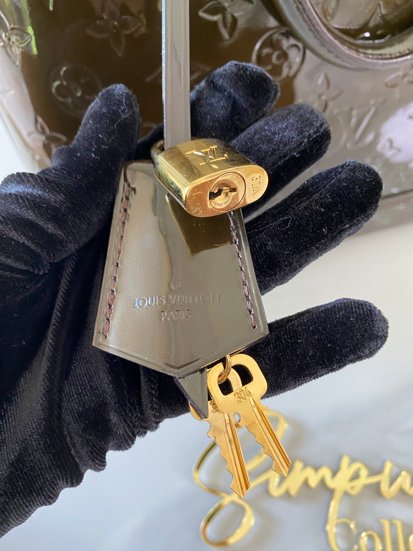 Louis Vuitton Alma Vernis Ombre Pm Size