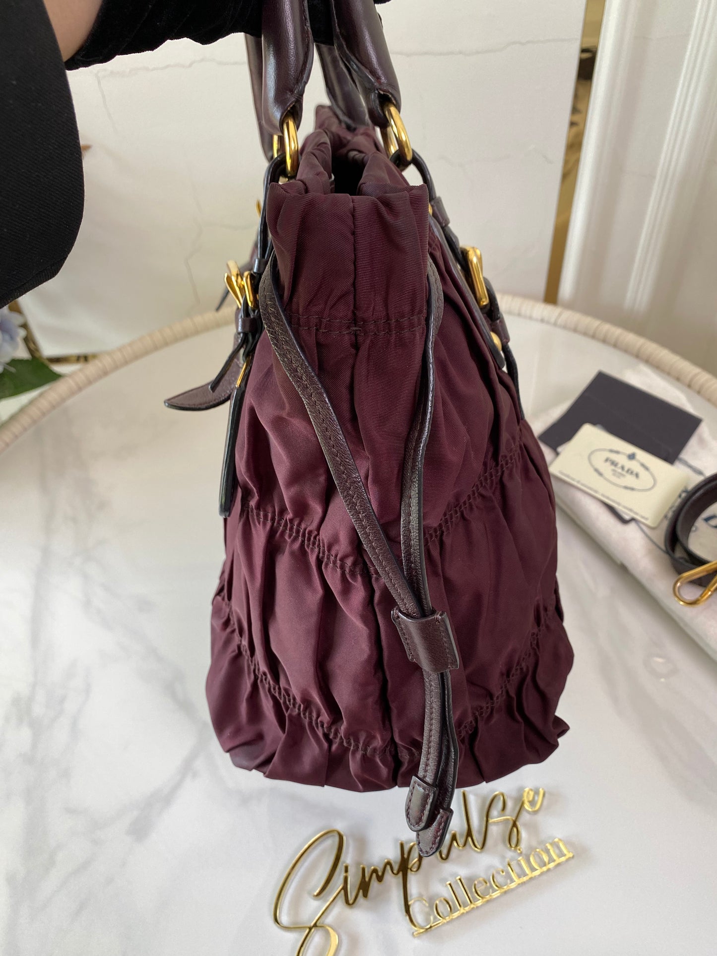 P Tessuto Nylon Gaufre Bordeaux Large Tote