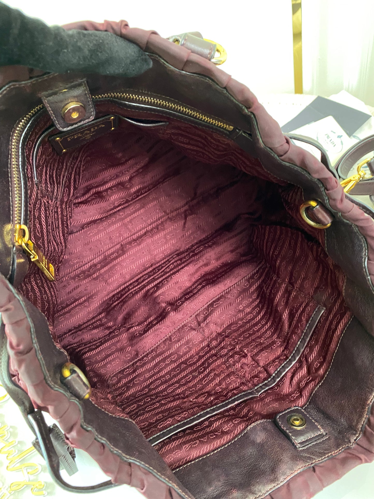 P Tessuto Nylon Gaufre Bordeaux Large Tote