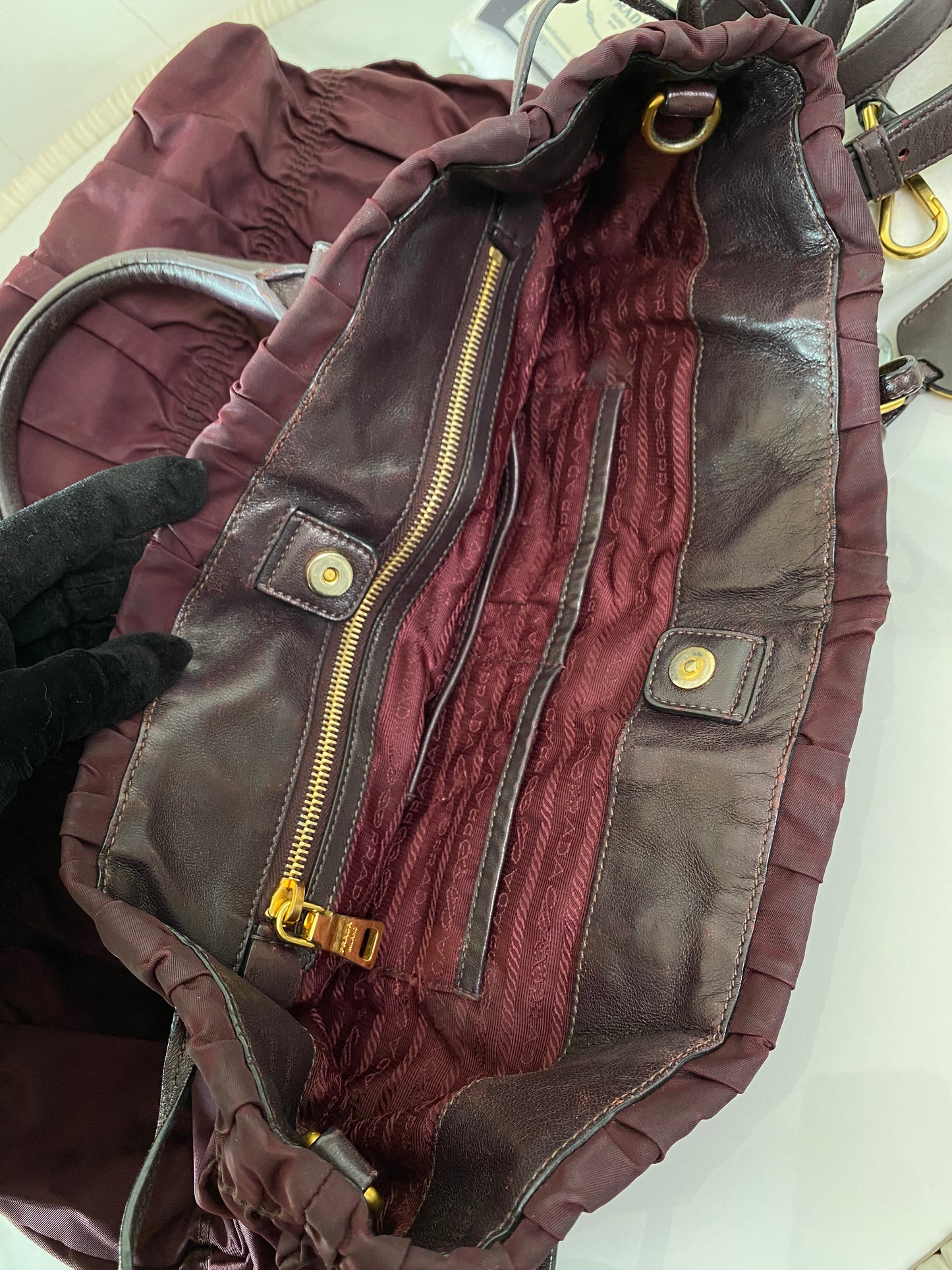 P Tessuto Nylon Gaufre Bordeaux Large Tote