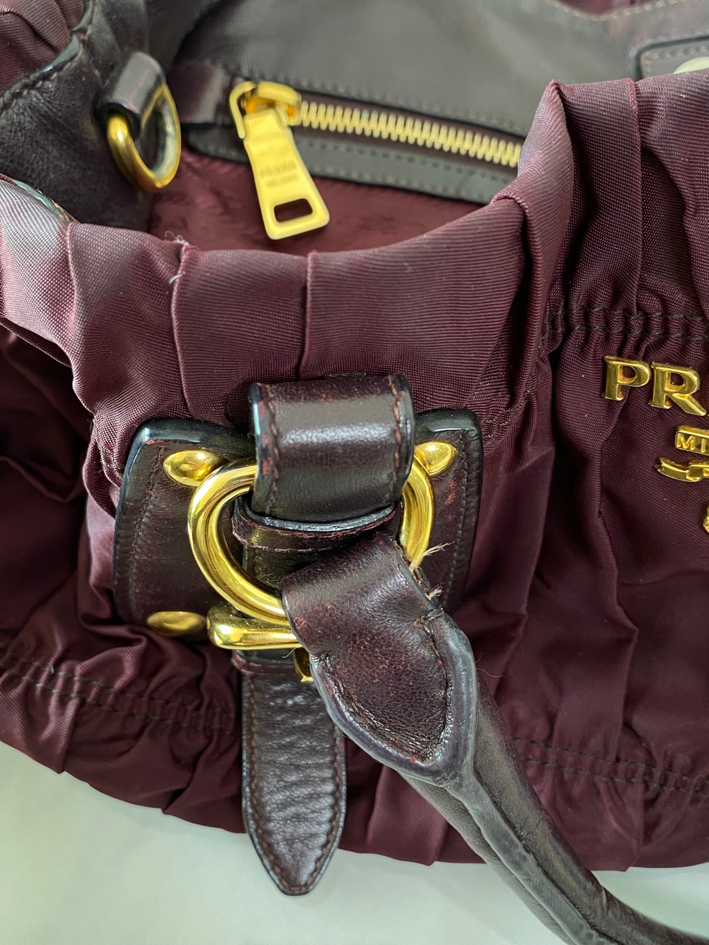 P Tessuto Nylon Gaufre Bordeaux Large Tote