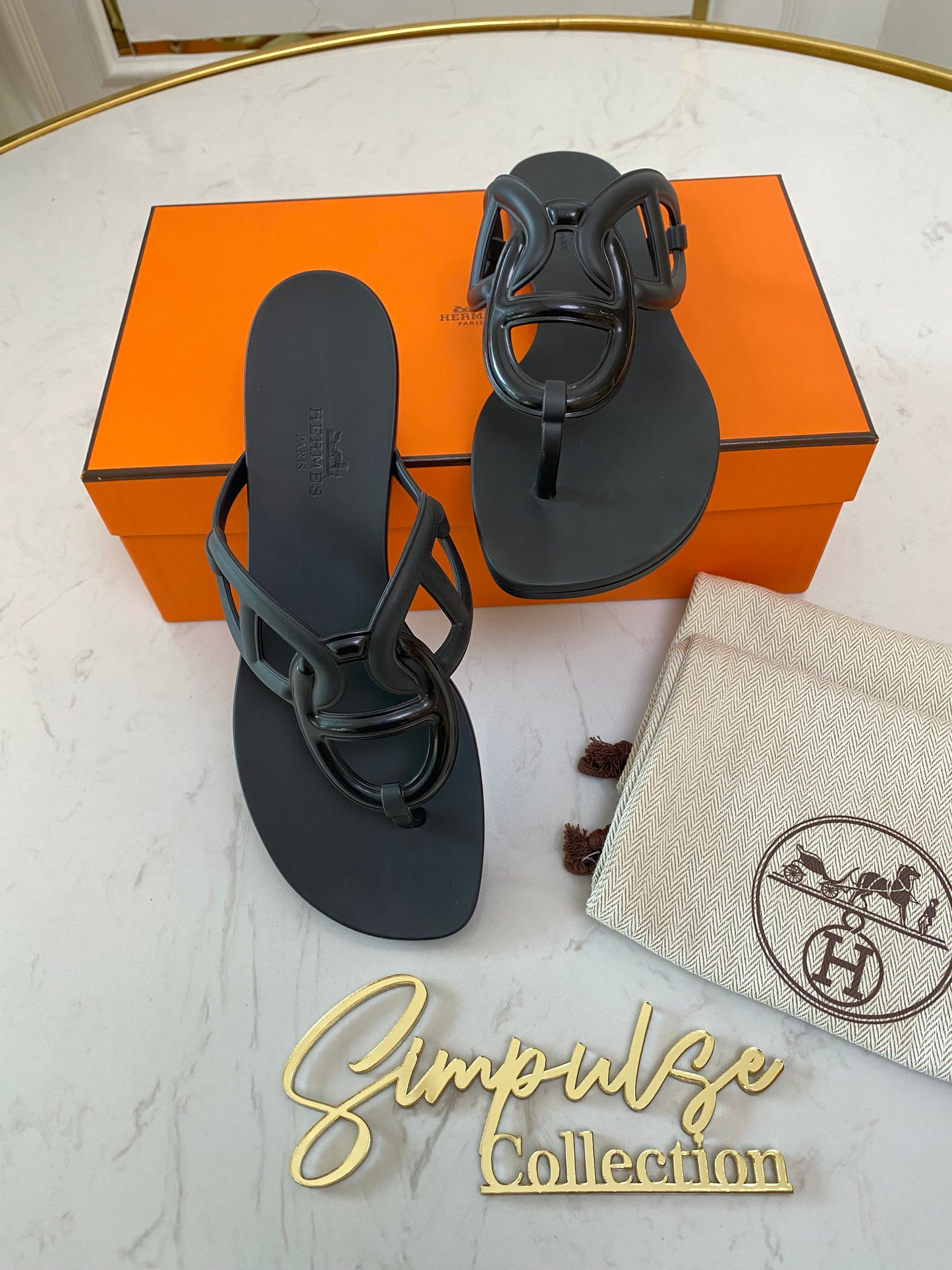 H EGERIE SANDALS