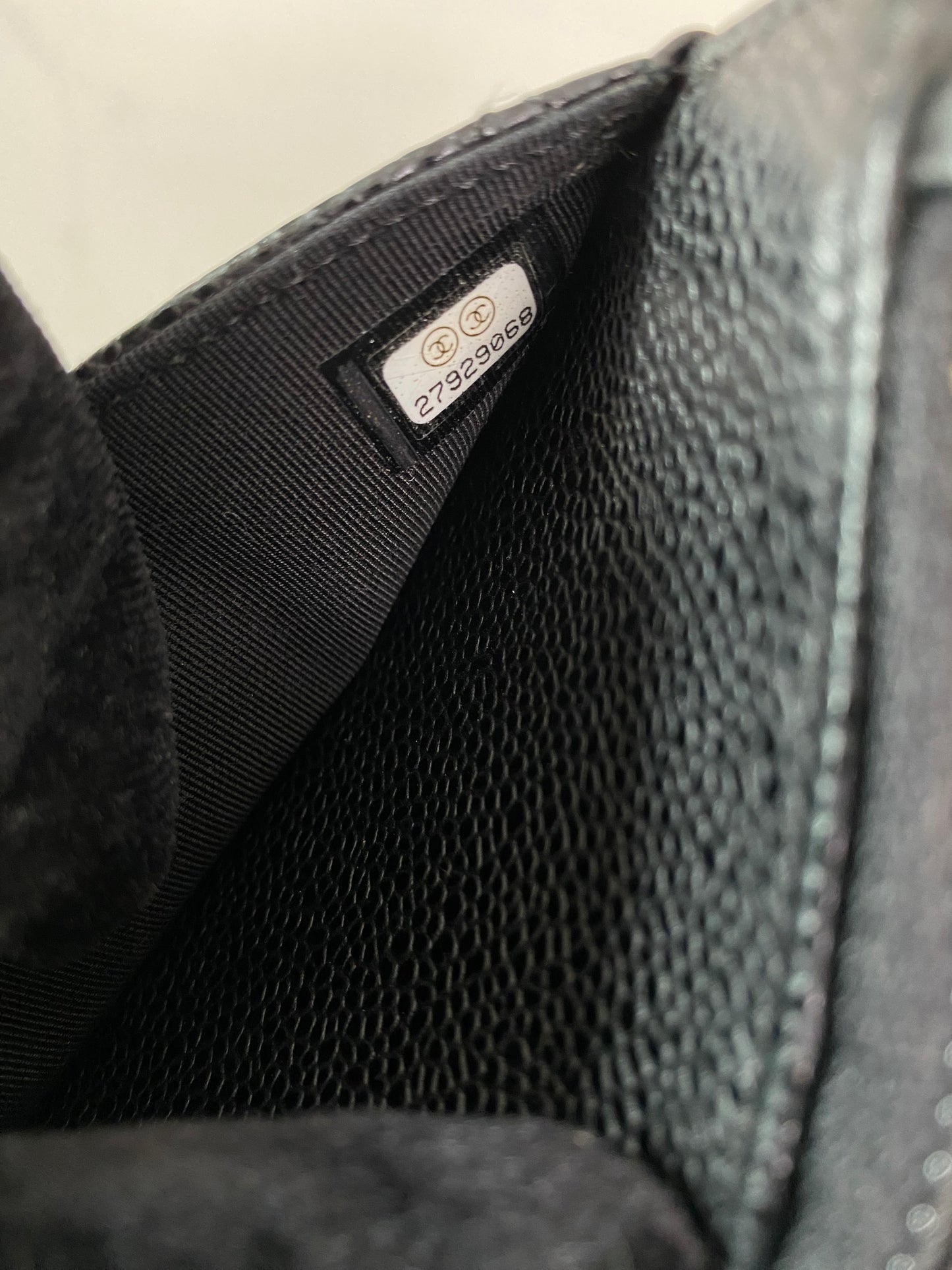 Classic WOC Caviar GHW
