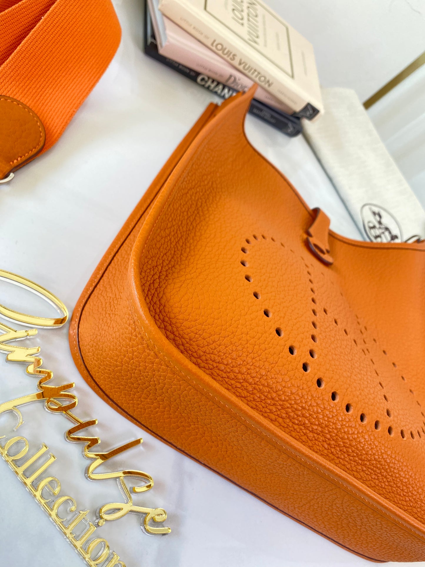 H Evelyne Orange Pm