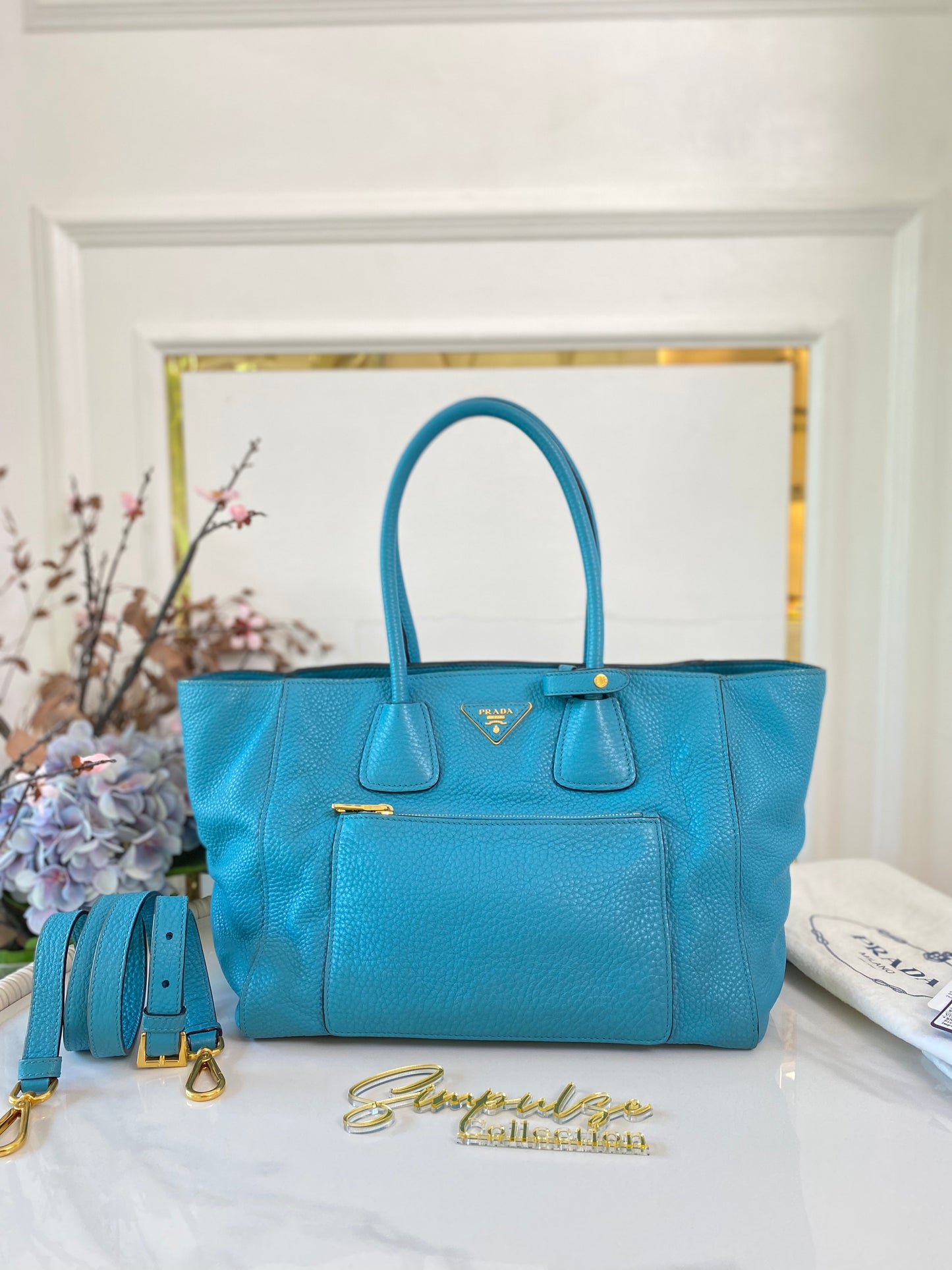 P Vitello Daino Turquoise Leather Tote