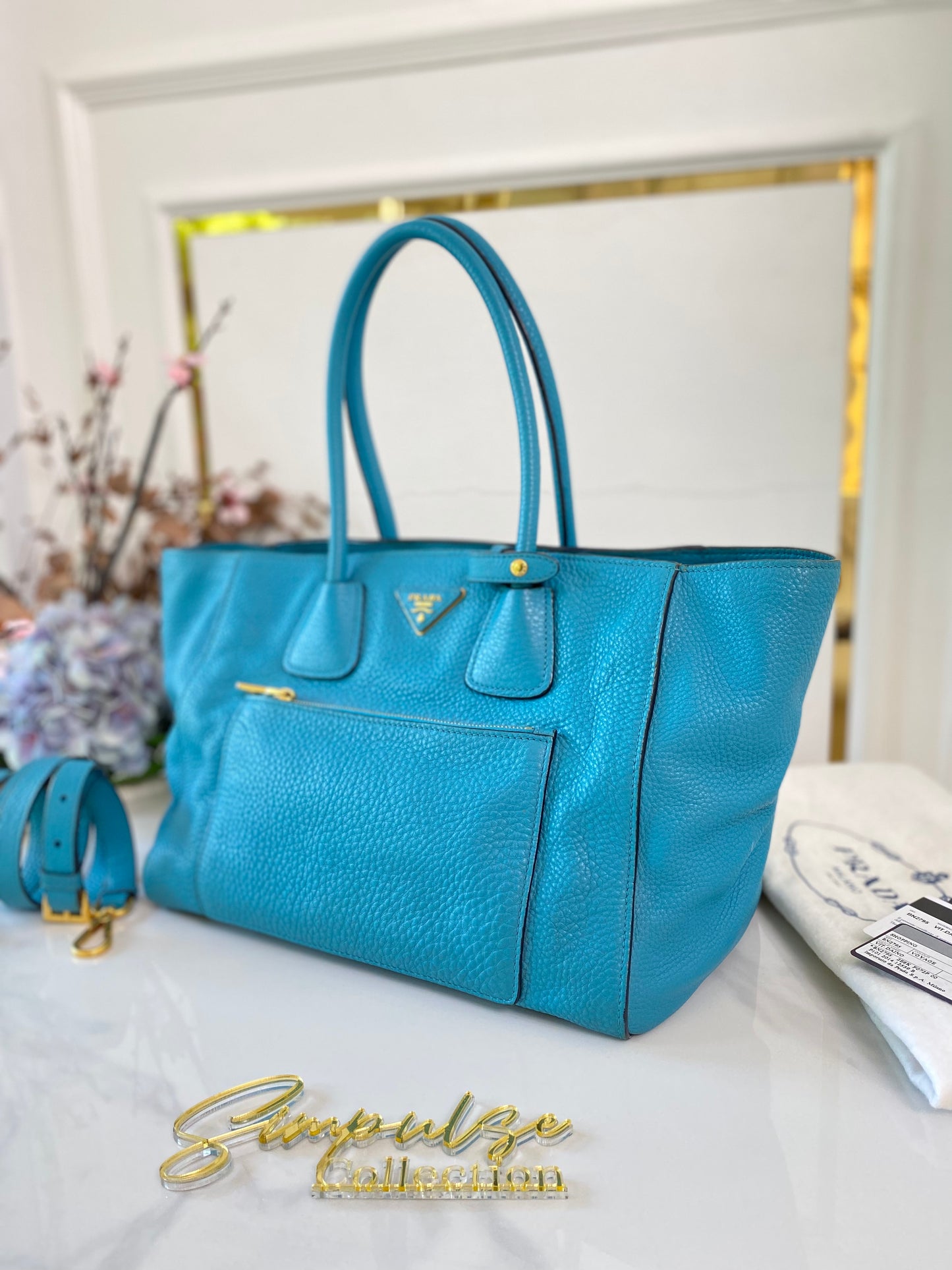 P Vitello Daino Turquoise Leather Tote