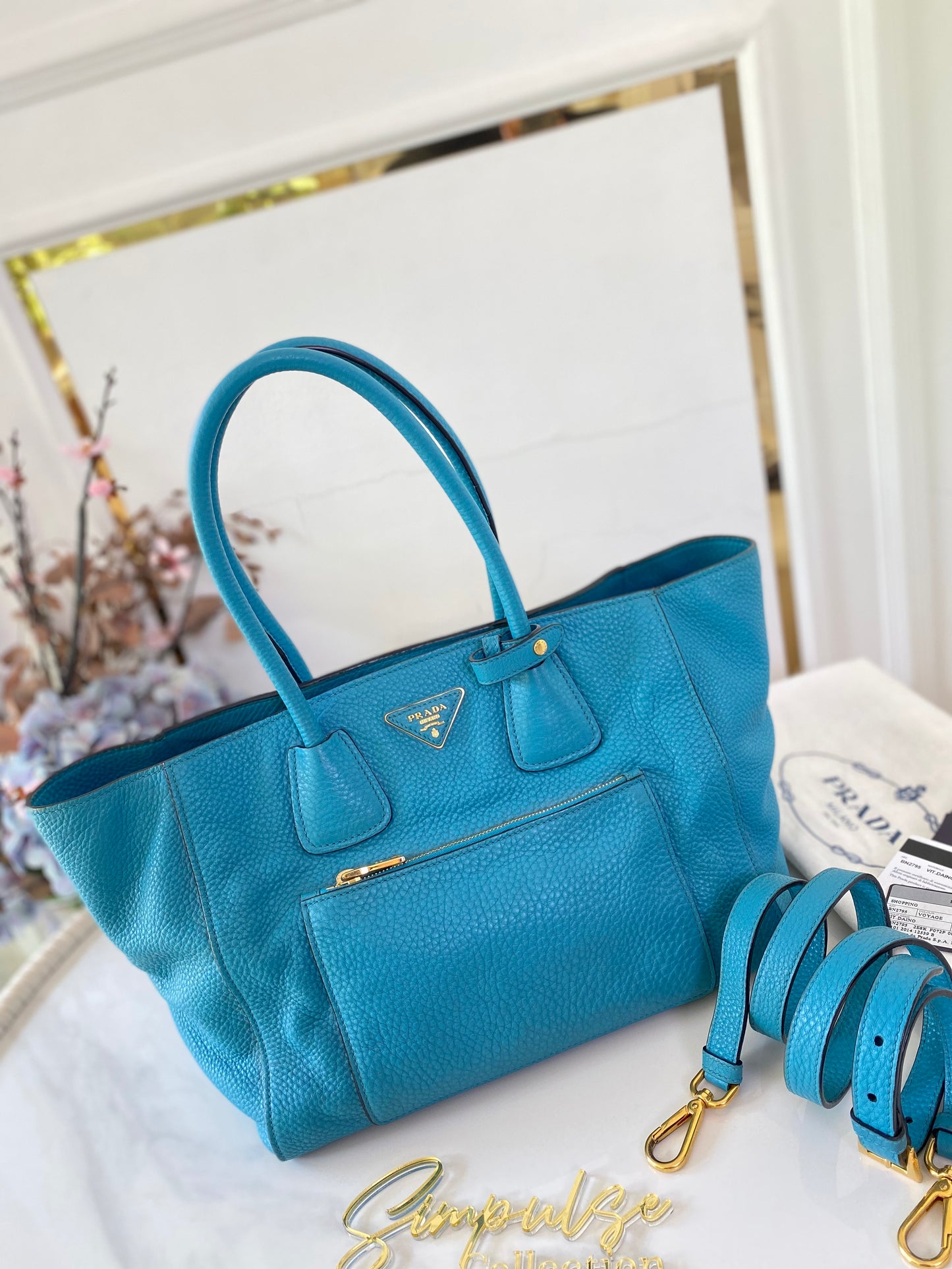 P Vitello Daino Turquoise Leather Tote