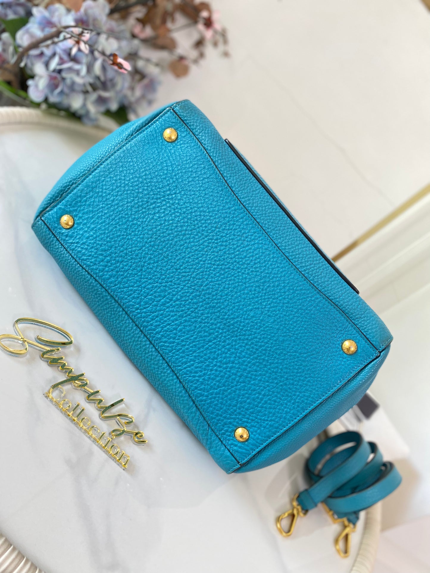 P Vitello Daino Turquoise Leather Tote