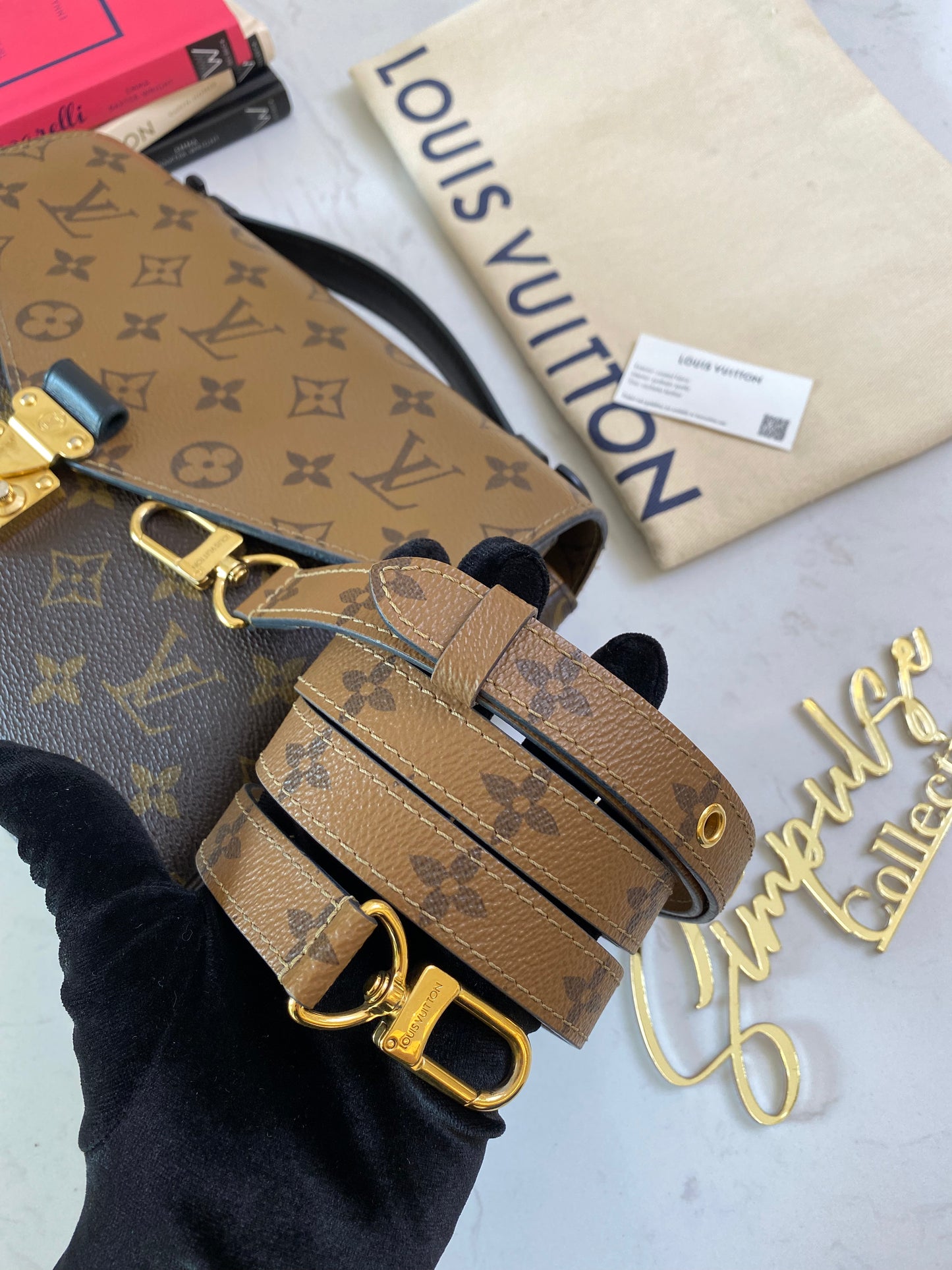 Louis Vuitton Metis Reversed Mono