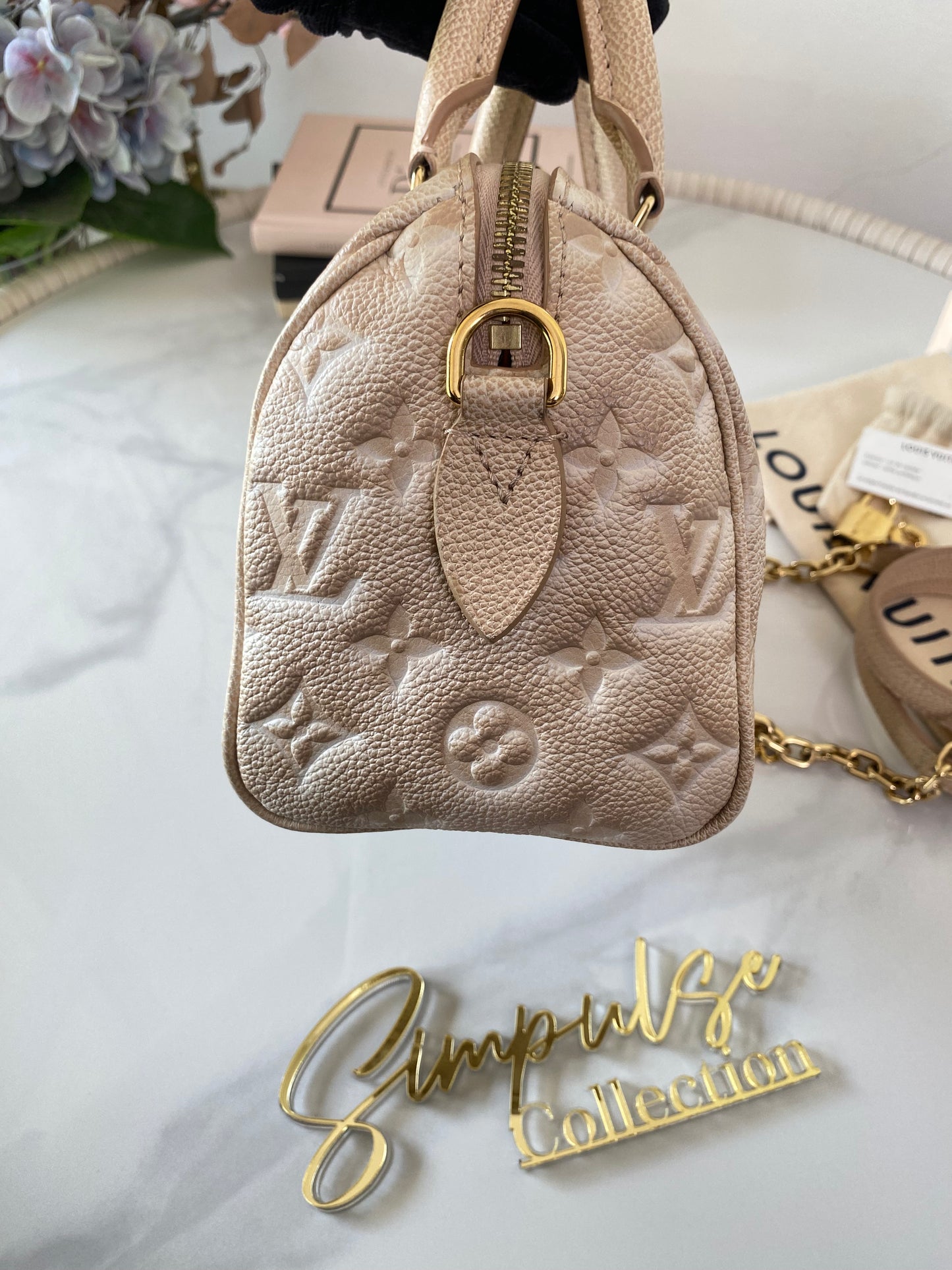 L V Speedy Bandouliere 20 Stardust Mono Empreinte Leather