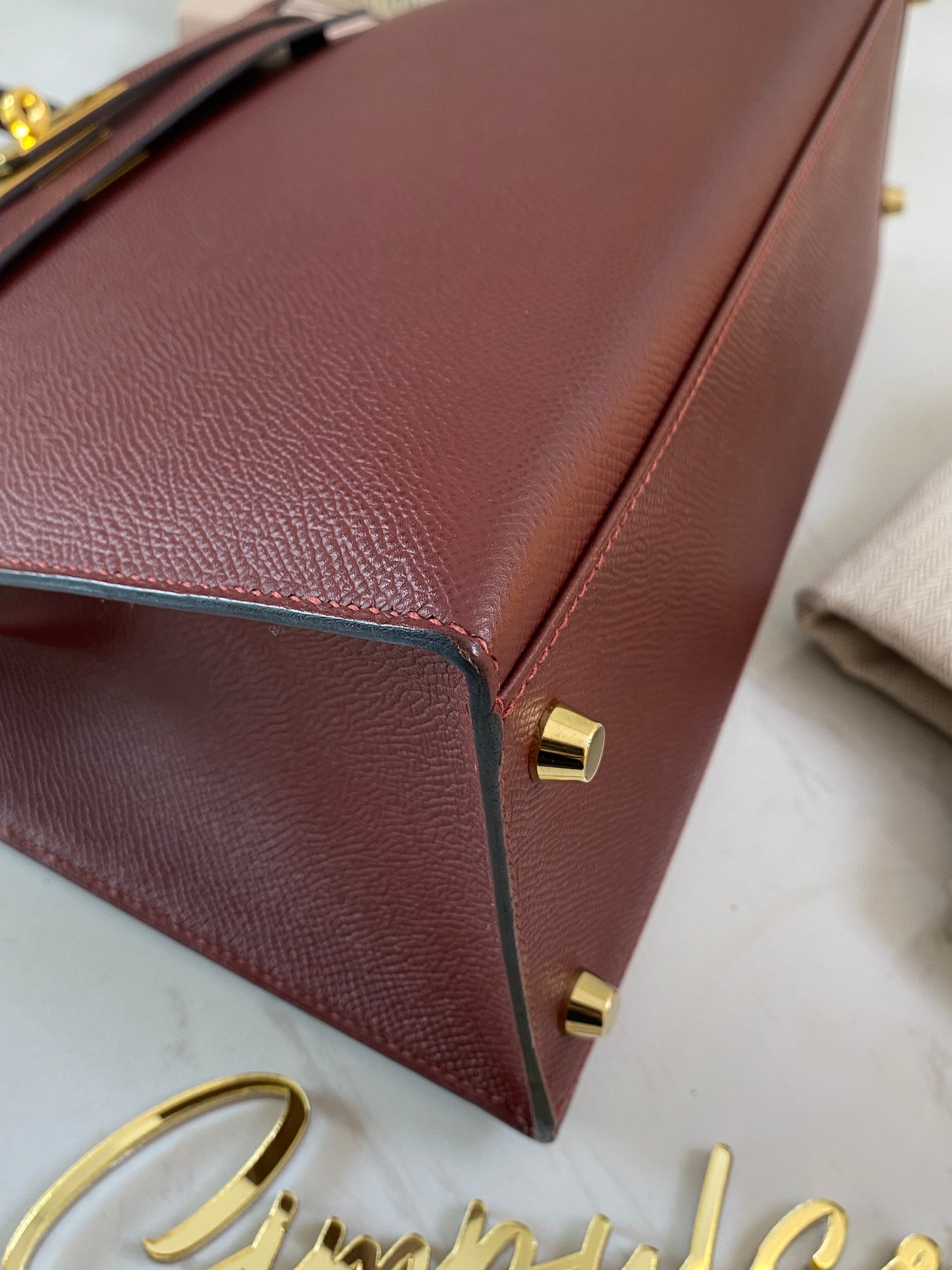 Kelly Bordeaux Epsom Sellier 32cm GHW
