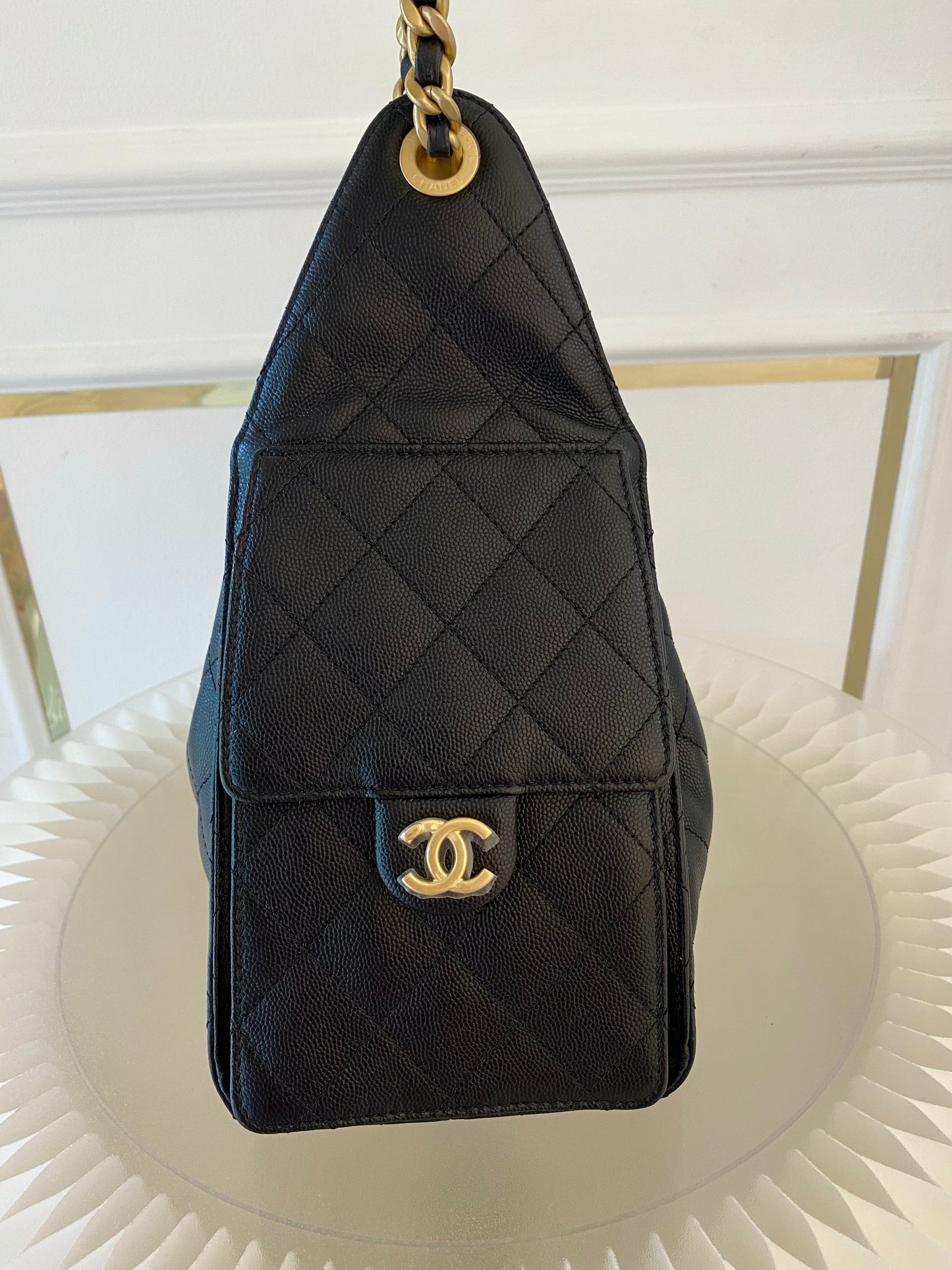 Chanel 25 Small Caviar GHW