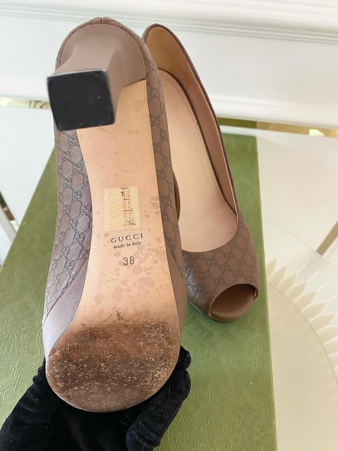 GUCCI Brown Guccissima Leather Peep Toe Platform Pumps