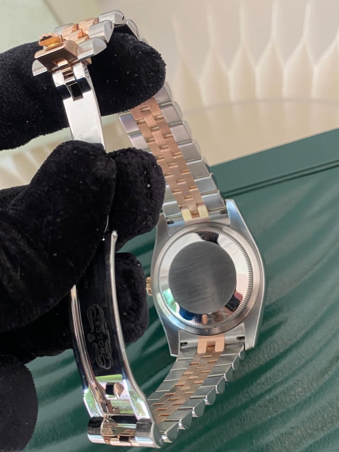 Rolex Ever Rosegold Black Face w/ Dia