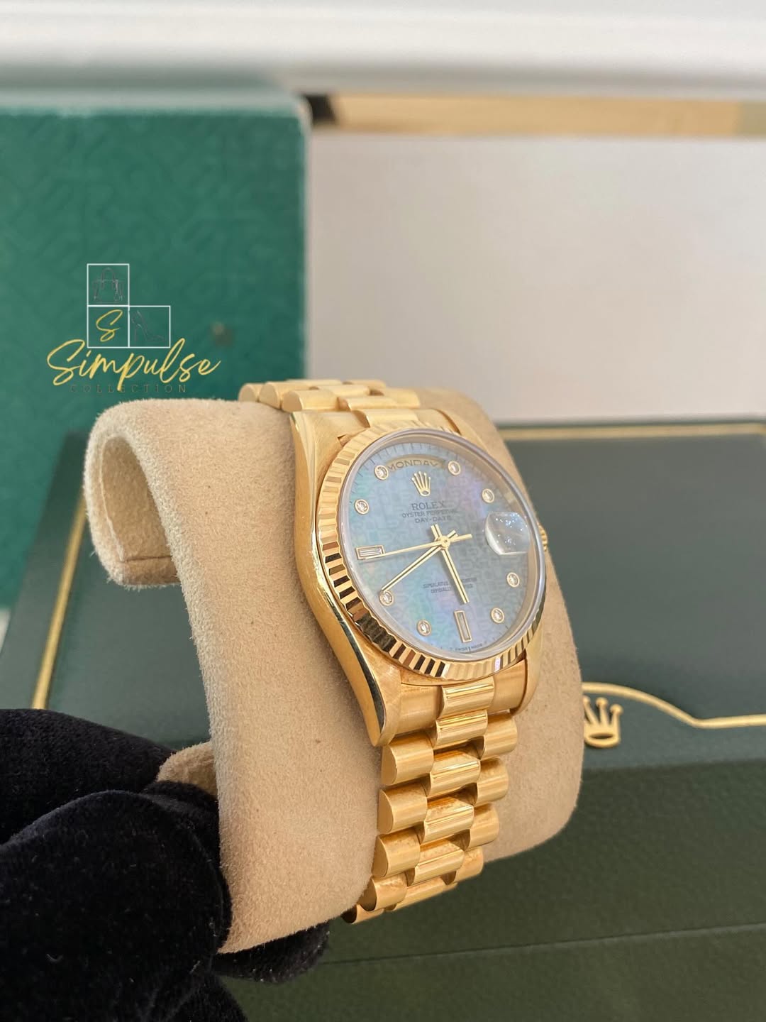 Rolex Day-Date 18k Solid Gold MOP Blue Ice Dial Anniv. Computer Face