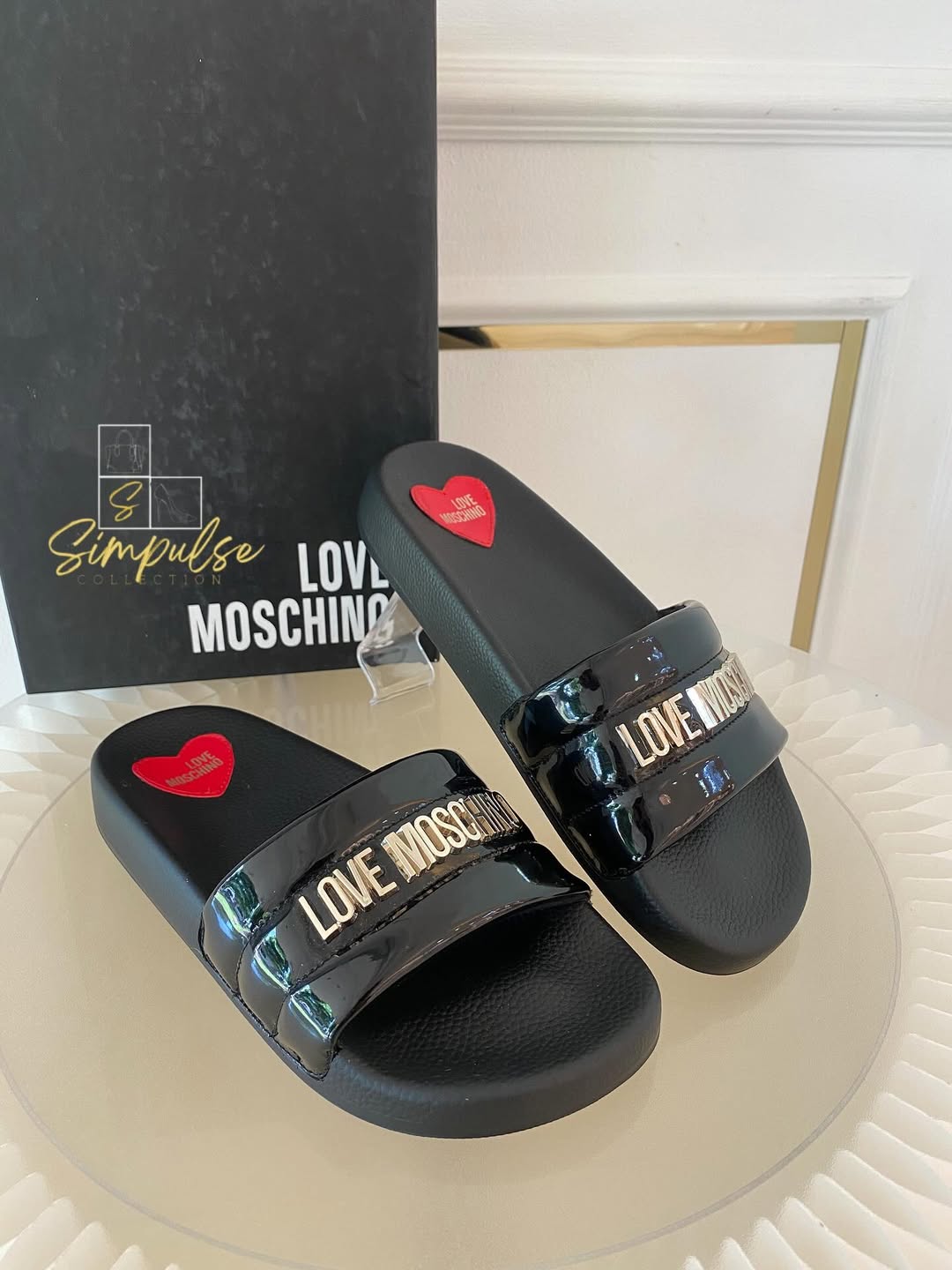 Love MOSCHINO Slides