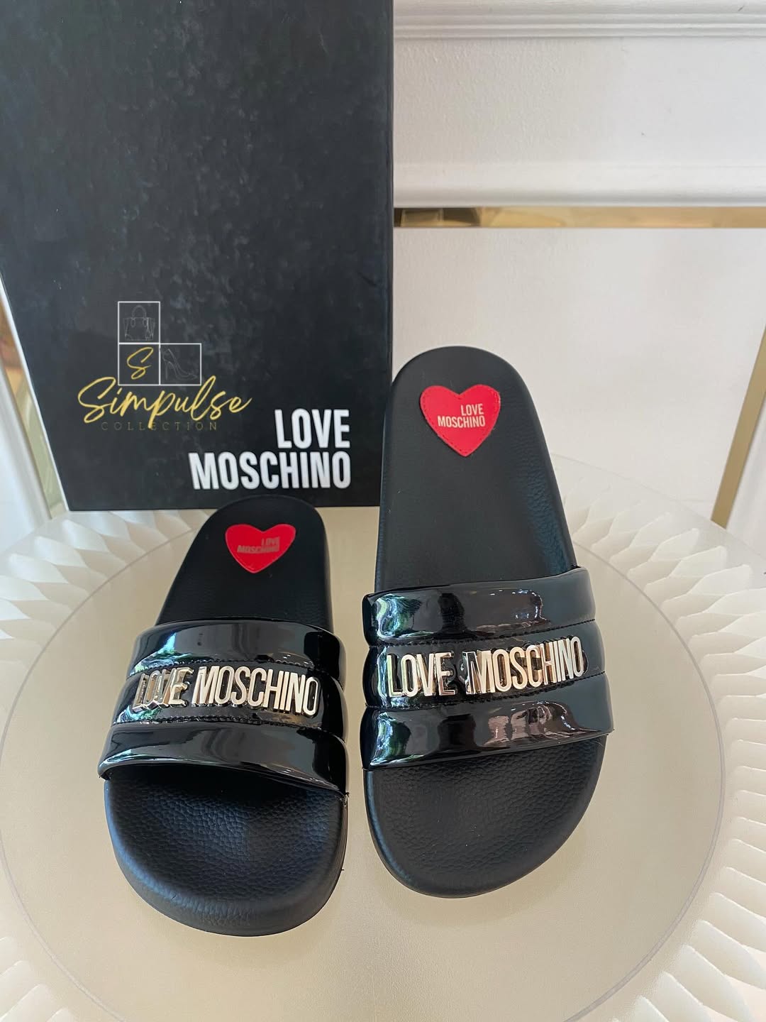 Love MOSCHINO Slides