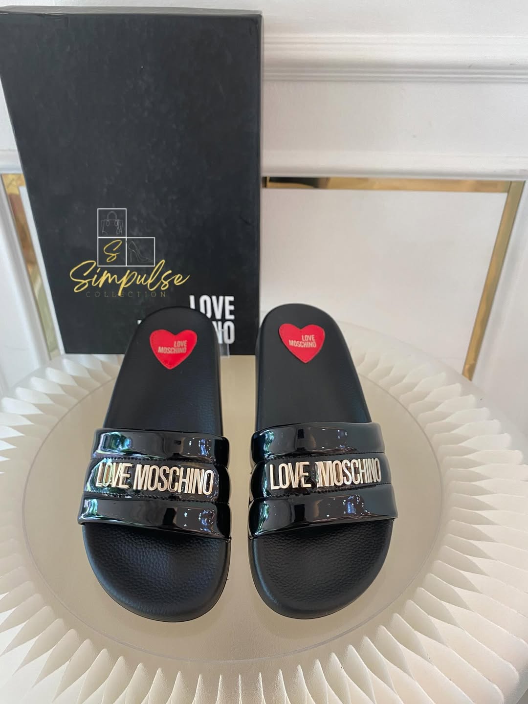 Love MOSCHINO Slides