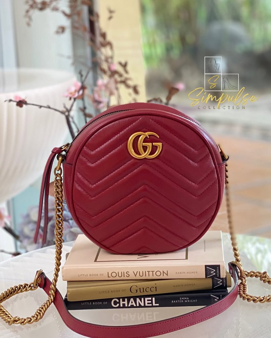 G Marmont Round Crossbody Sling