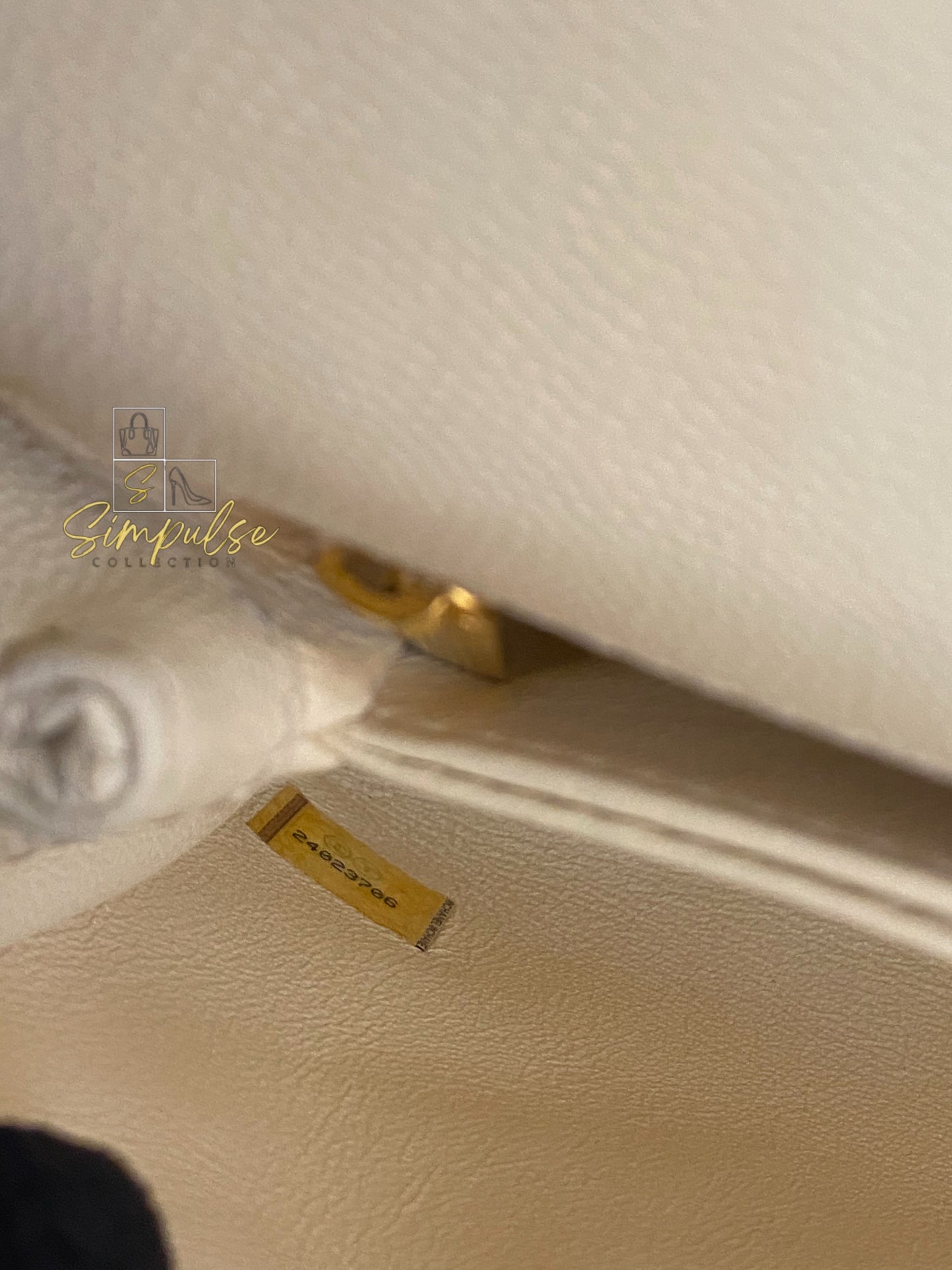 Chanel Coco Off-White Quilted Caviar Lizard Top Handle GHW