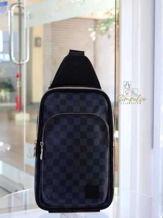 LOUIS VUITTON AVENUE DAMIER GRAPHITE SLING BAG