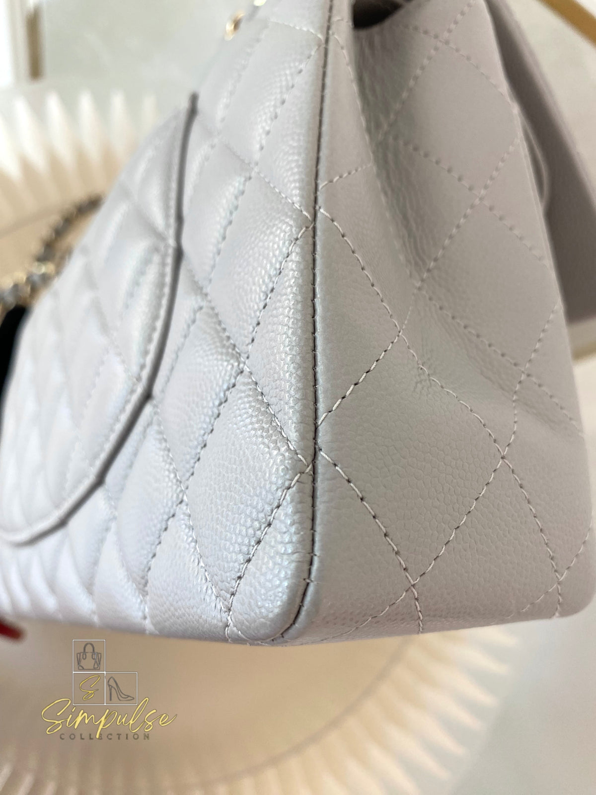 CHANEL CLASSIC MEDIUM DOUBLE FLAP DOVE GRAY