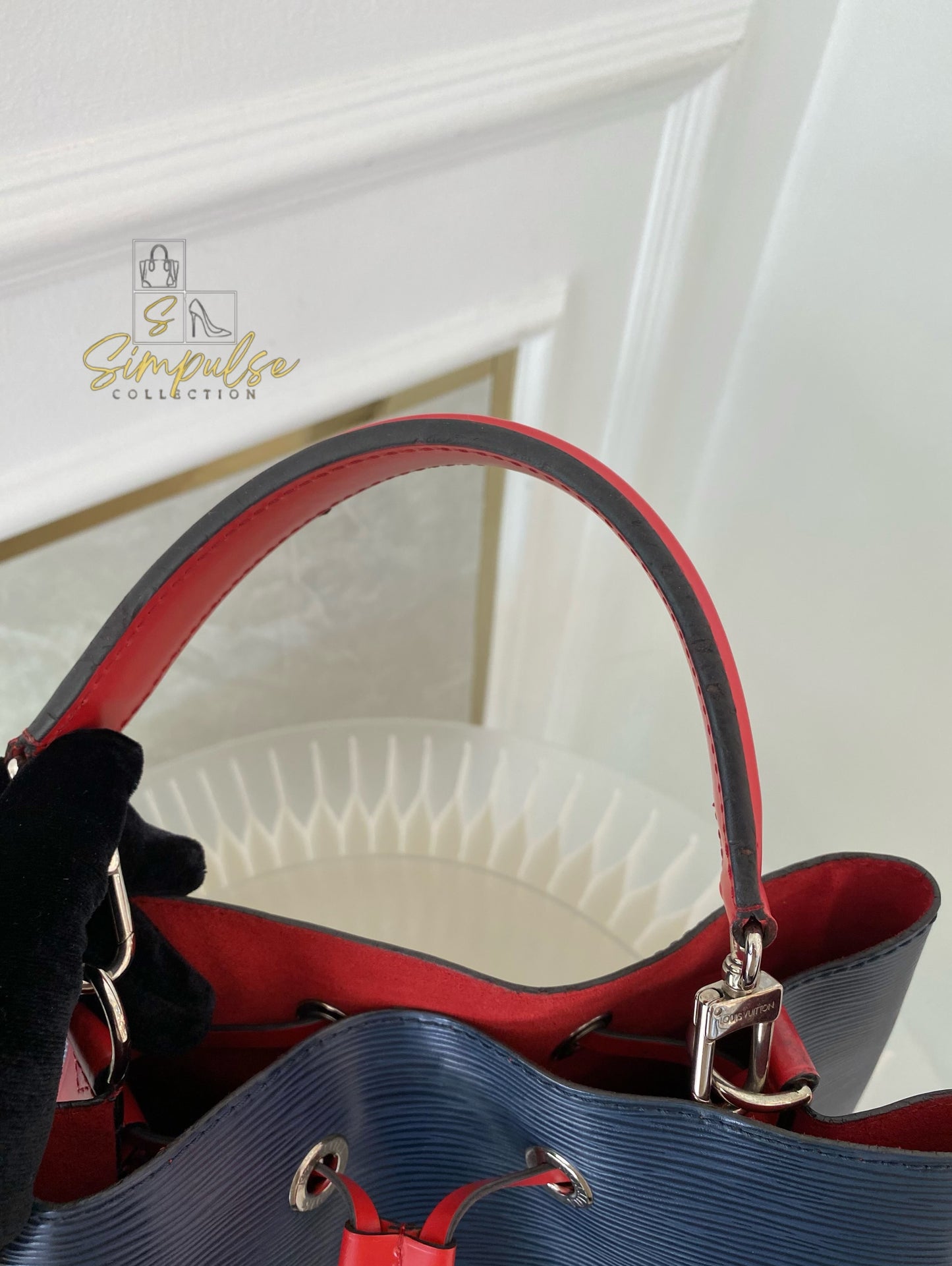 Louis Vuitton Neonoe Bucket Bag