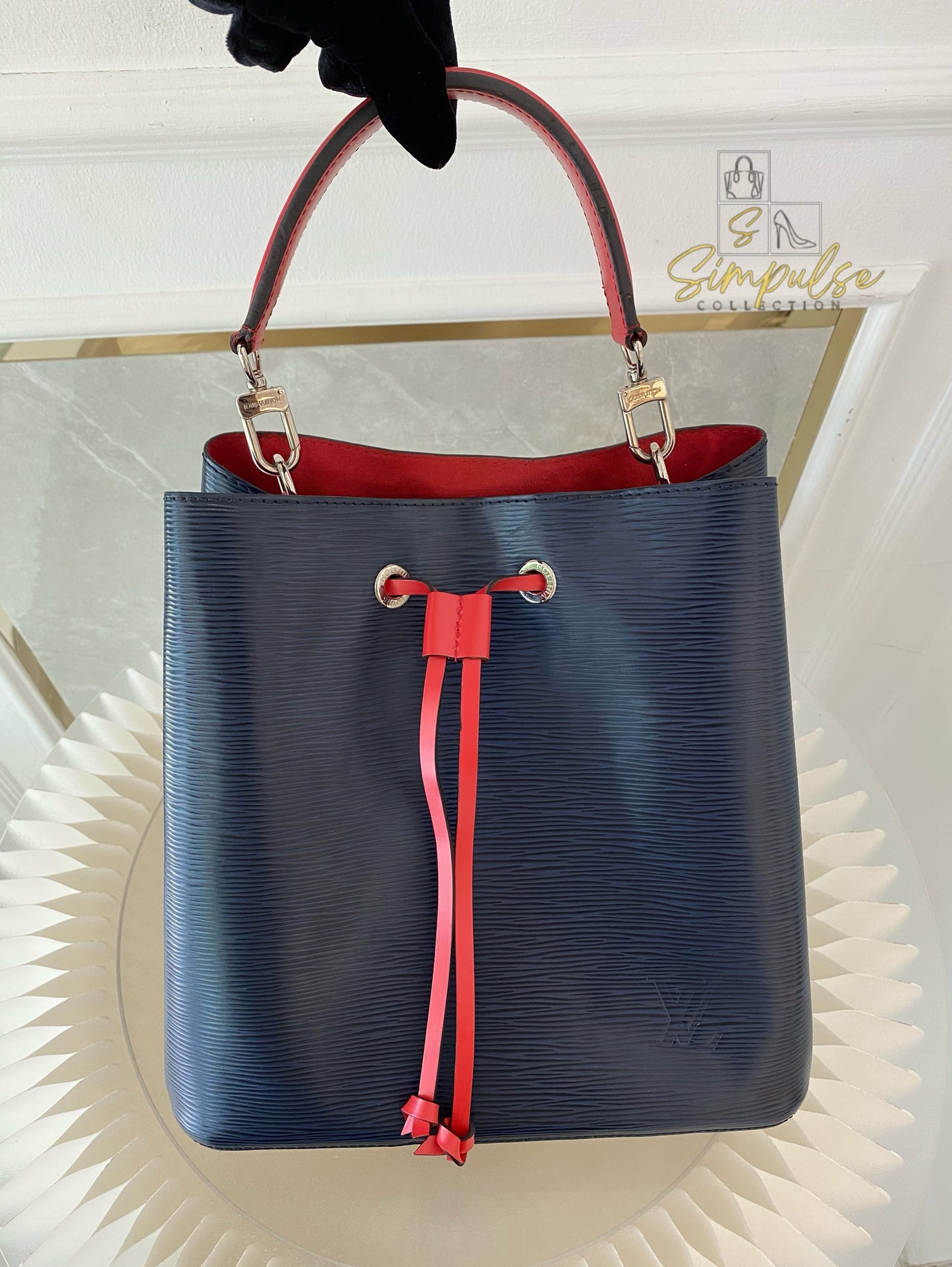 Louis Vuitton Neonoe Bucket Bag