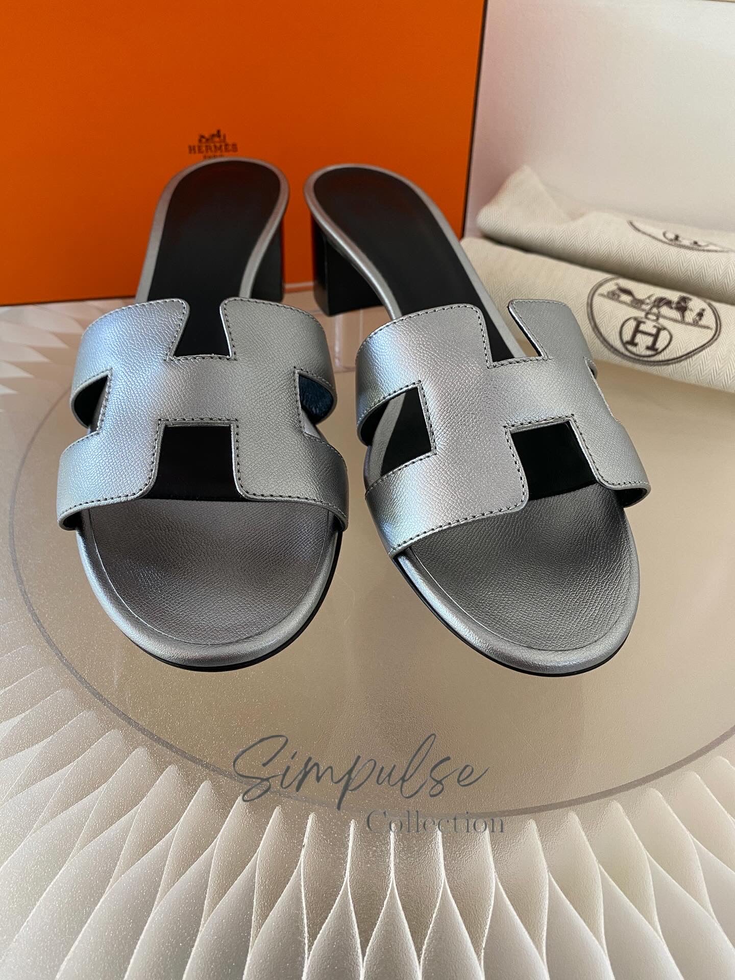 Hermes Oasis Metallic Silver