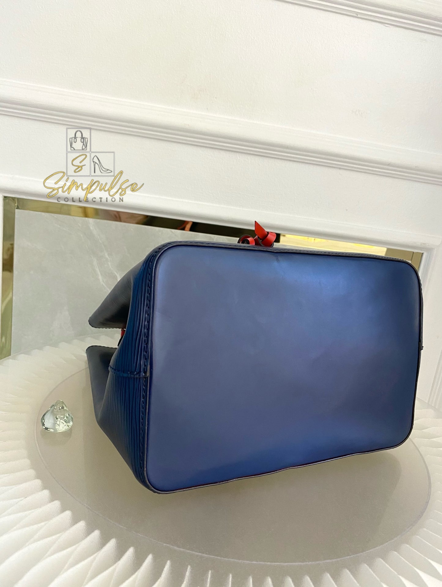 Louis Vuitton Neonoe Bucket Bag