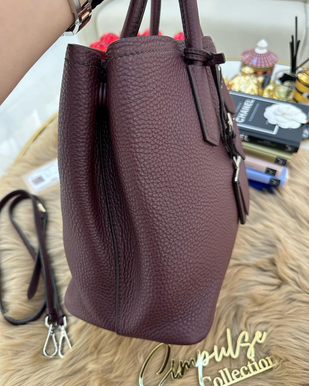 Cuir Double Tote Vitello Burgundy in Leather