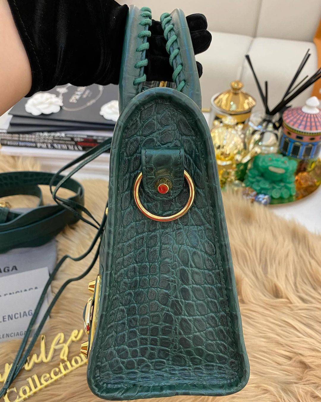 B Green Croc Emossed Leather Small