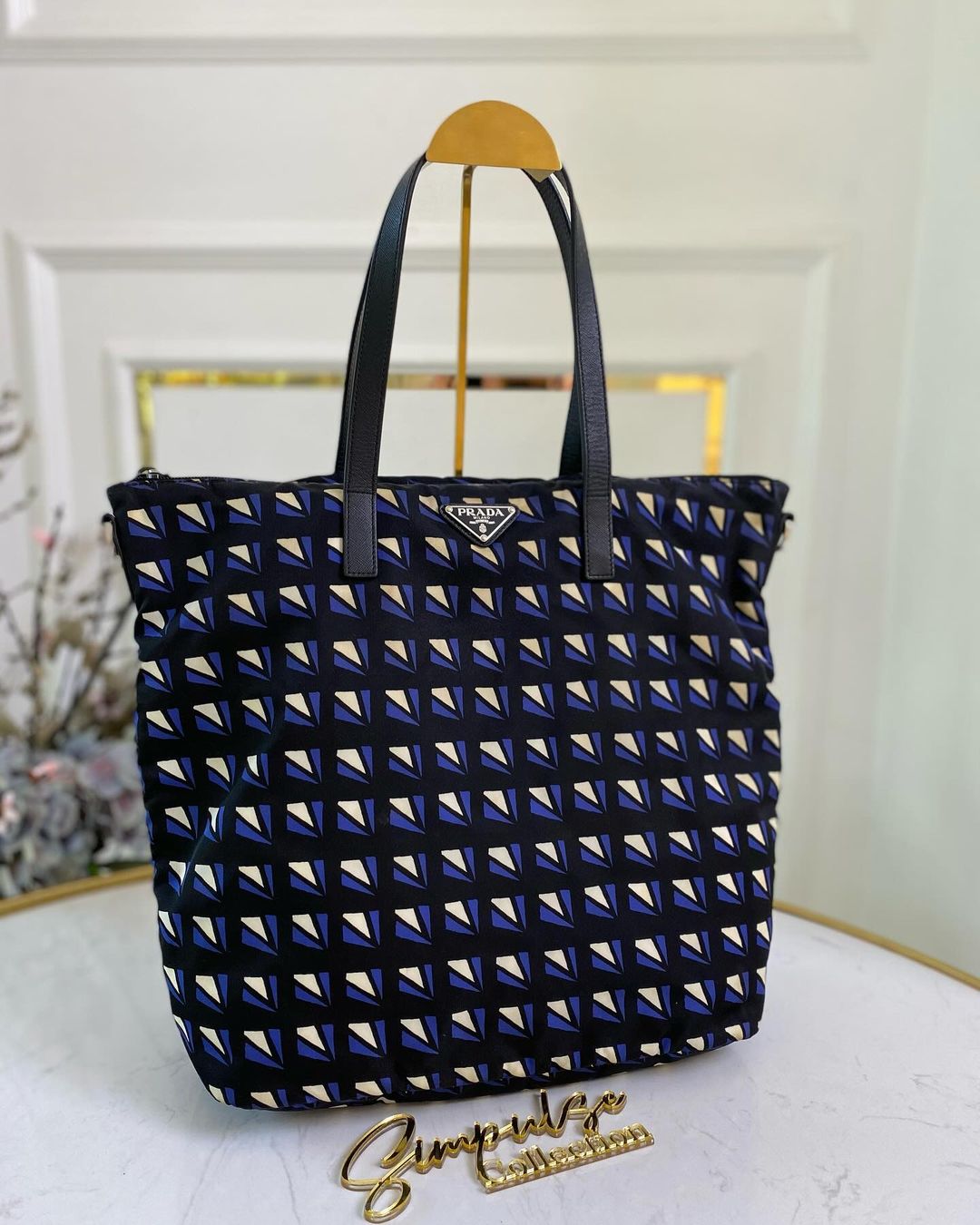 P Printed Tote Nylon