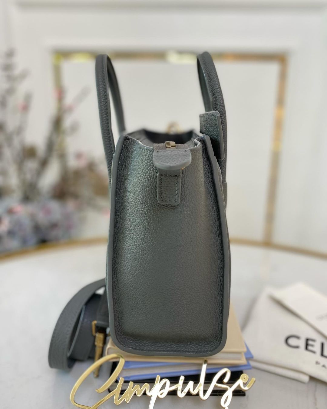 Nano Luggage Grey