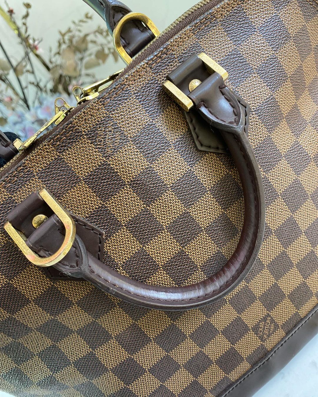 L V Alma Damier