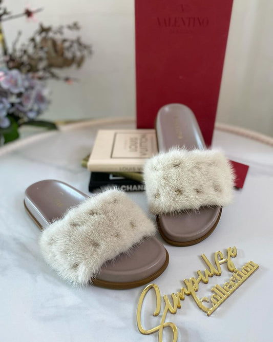 V Fur Slides