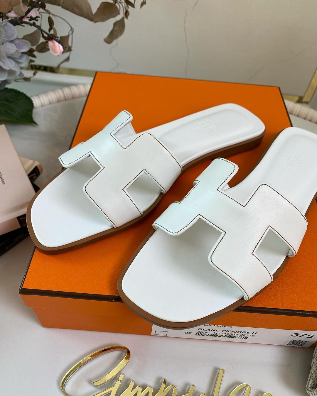 H Oran White Size 37.5