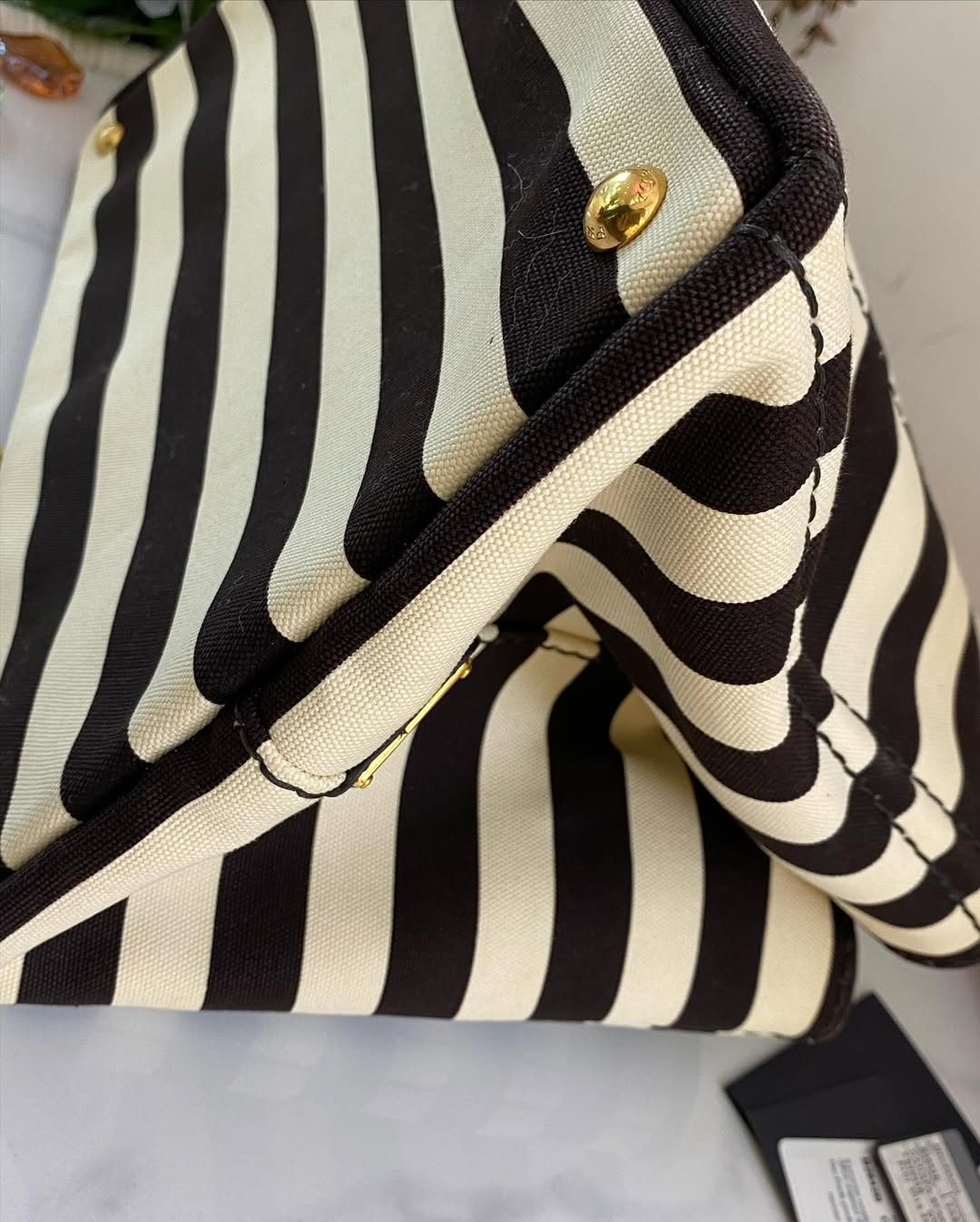 P Canapa Stripe Logo Medium Black Tote