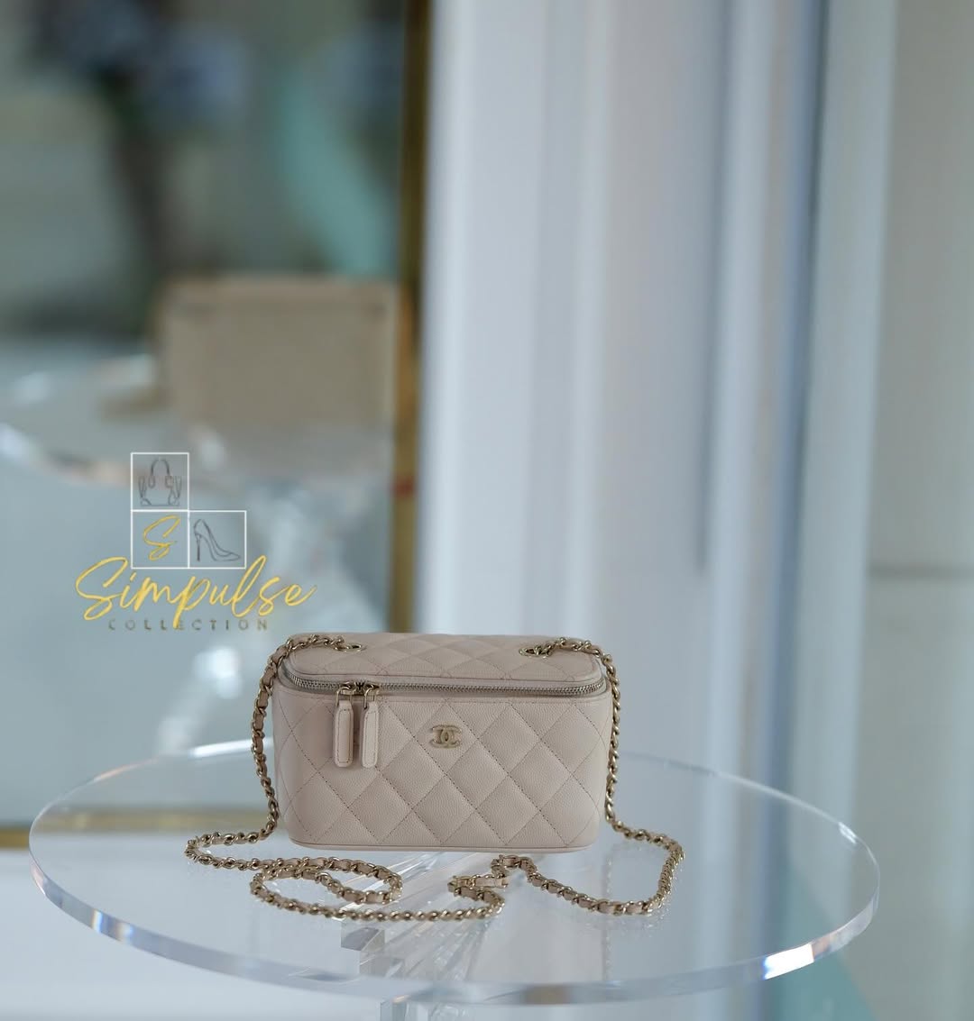 Chanel Vanity Caviar in Beige GHW