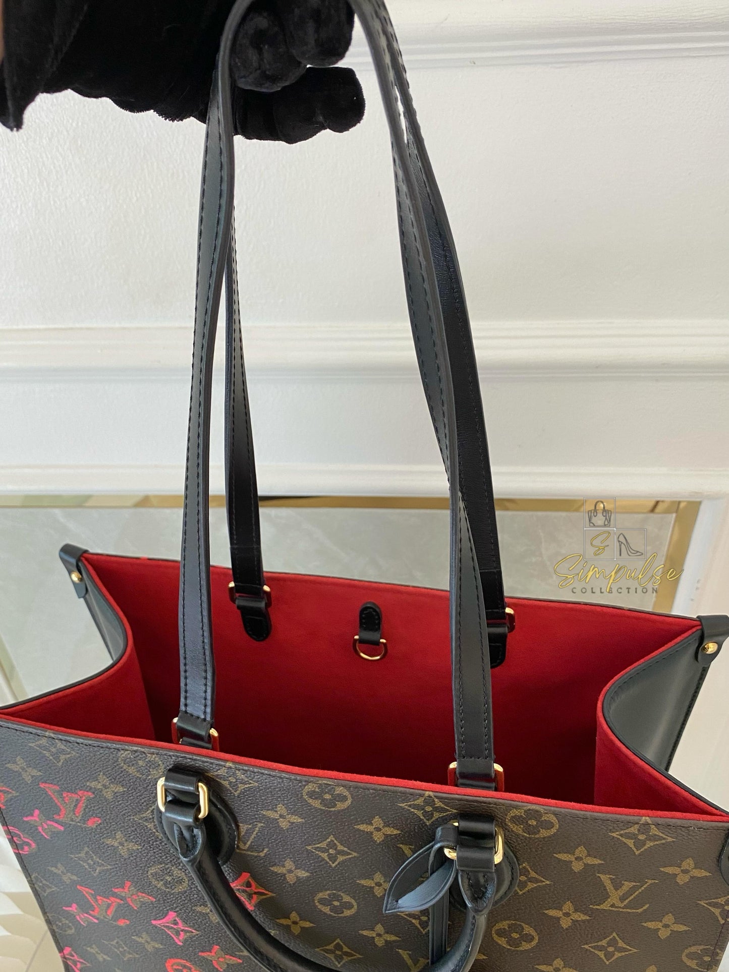 Louis Vuitton Love OnTheGo MM