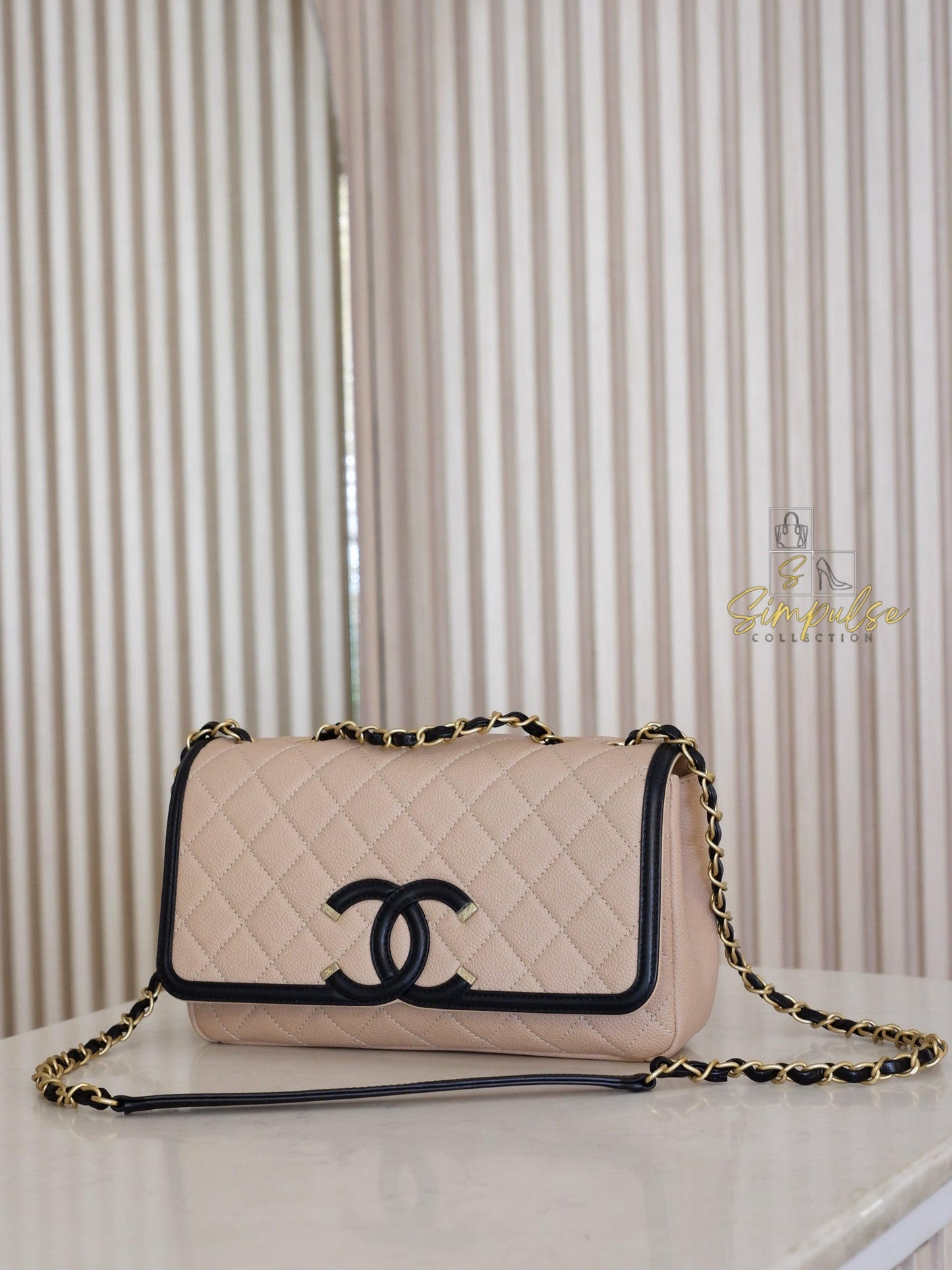 CHANEL BEIGE QUILTED CAVIAR & BLACK LAMBSKIN CC FILIGREE FLAP