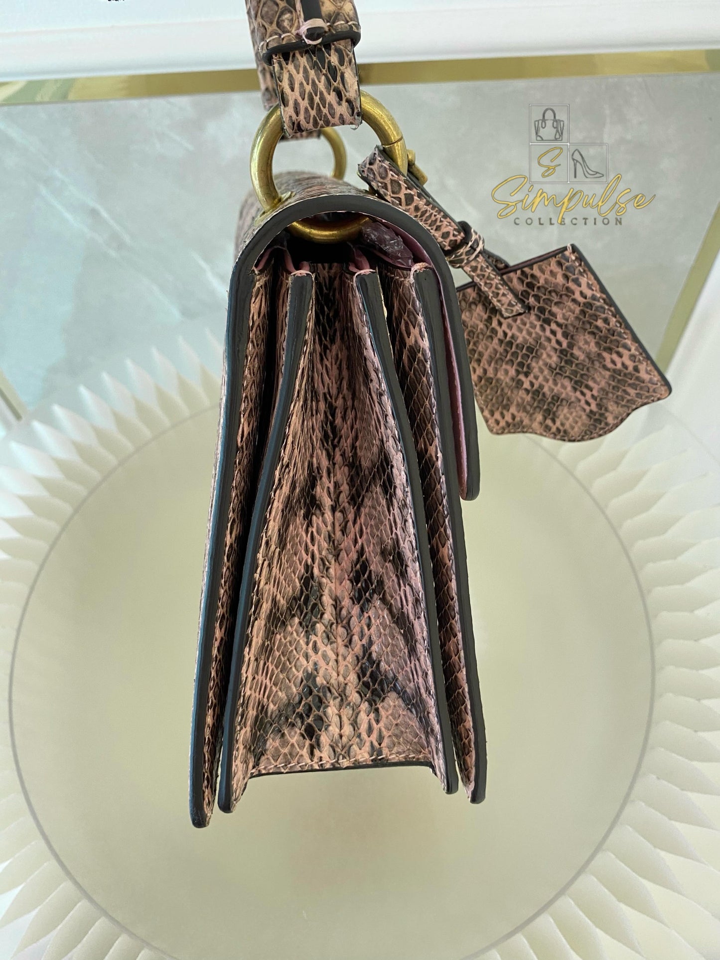 Gucci Queen Margaret Small Snakeskin Top Handle in Pink