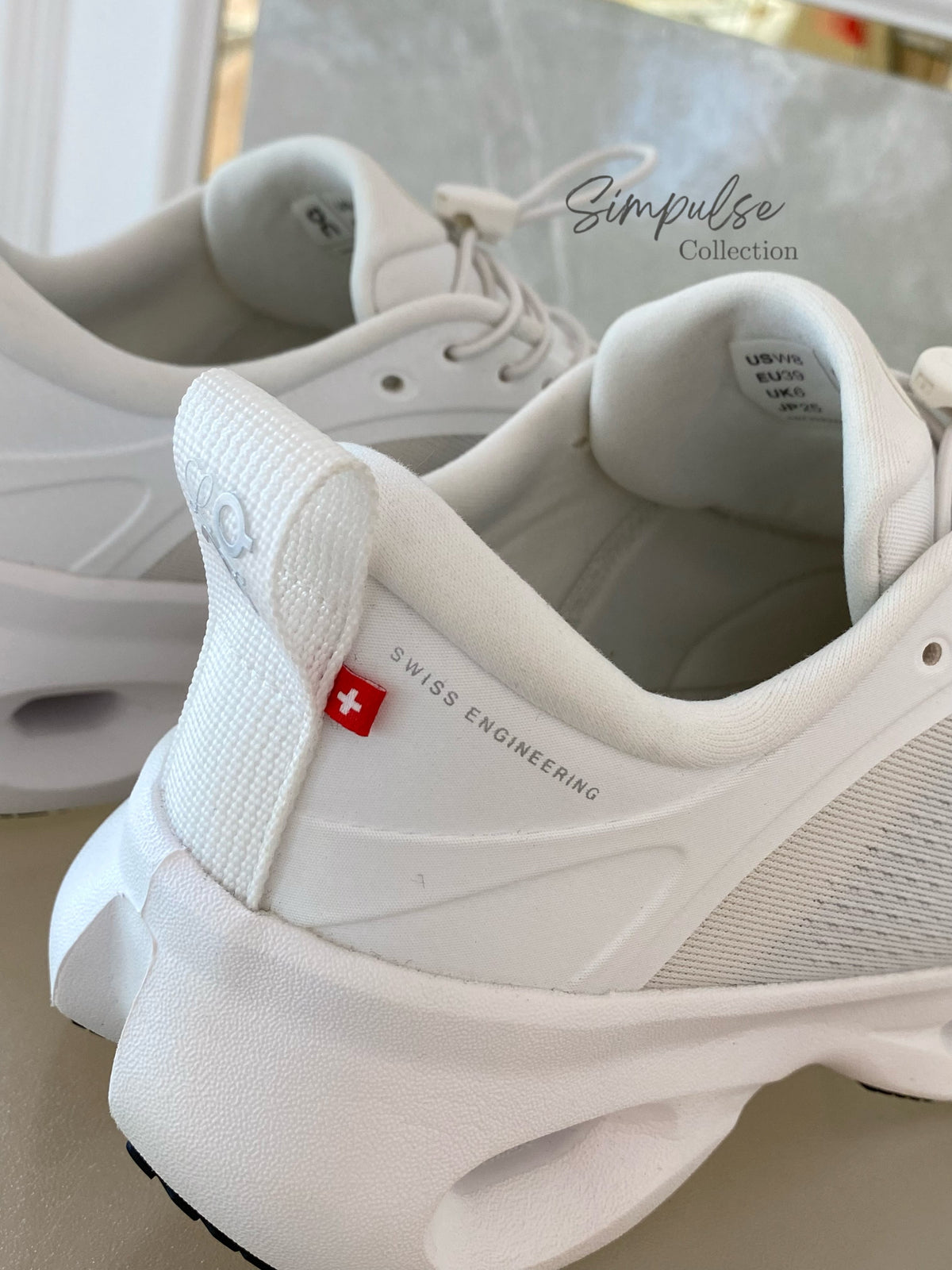 ON-LOEWE Cloudsolo Polyester White/Light Grey Sneakers