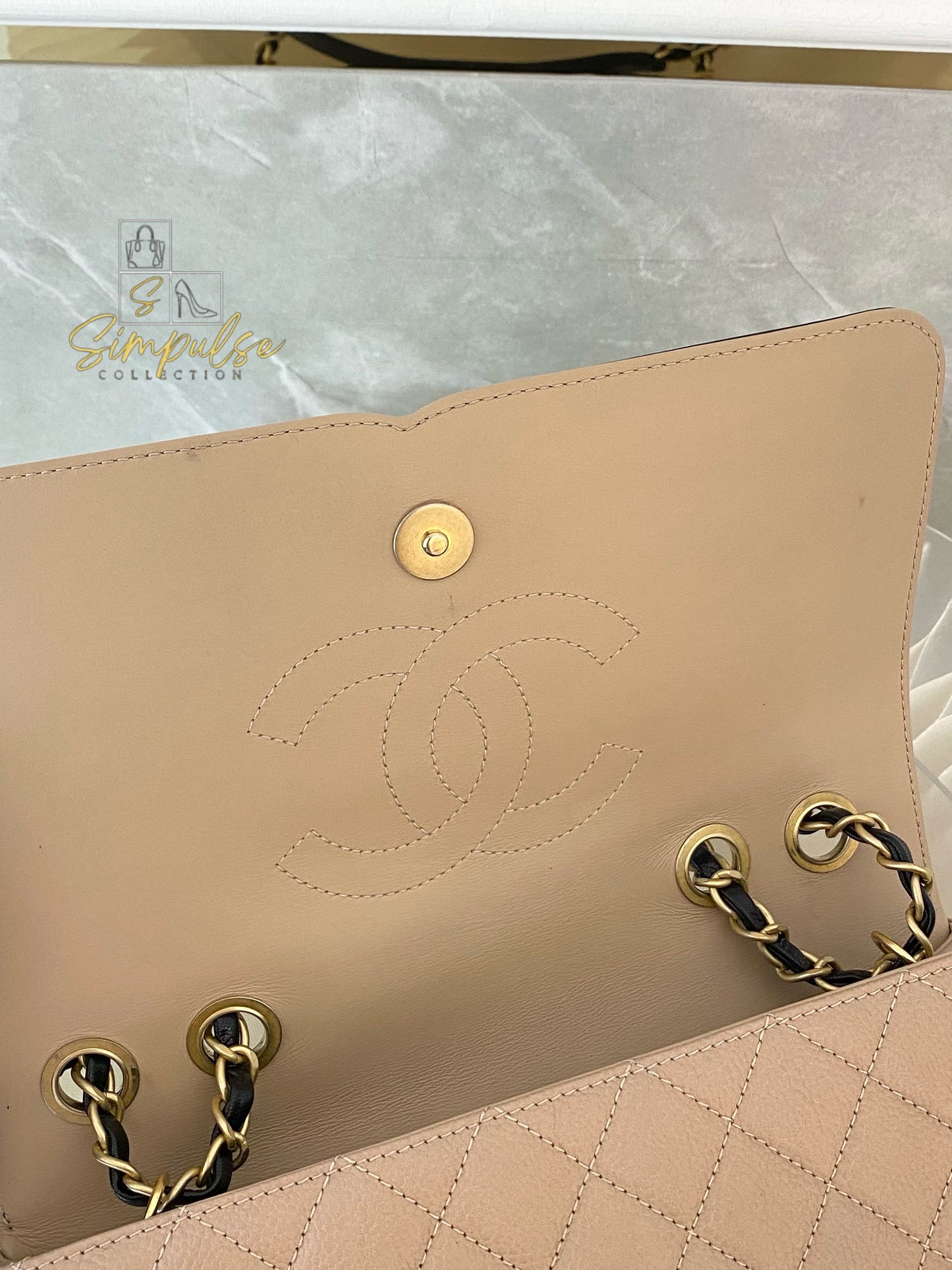 CHANEL BEIGE QUILTED CAVIAR & BLACK LAMBSKIN CC FILIGREE FLAP