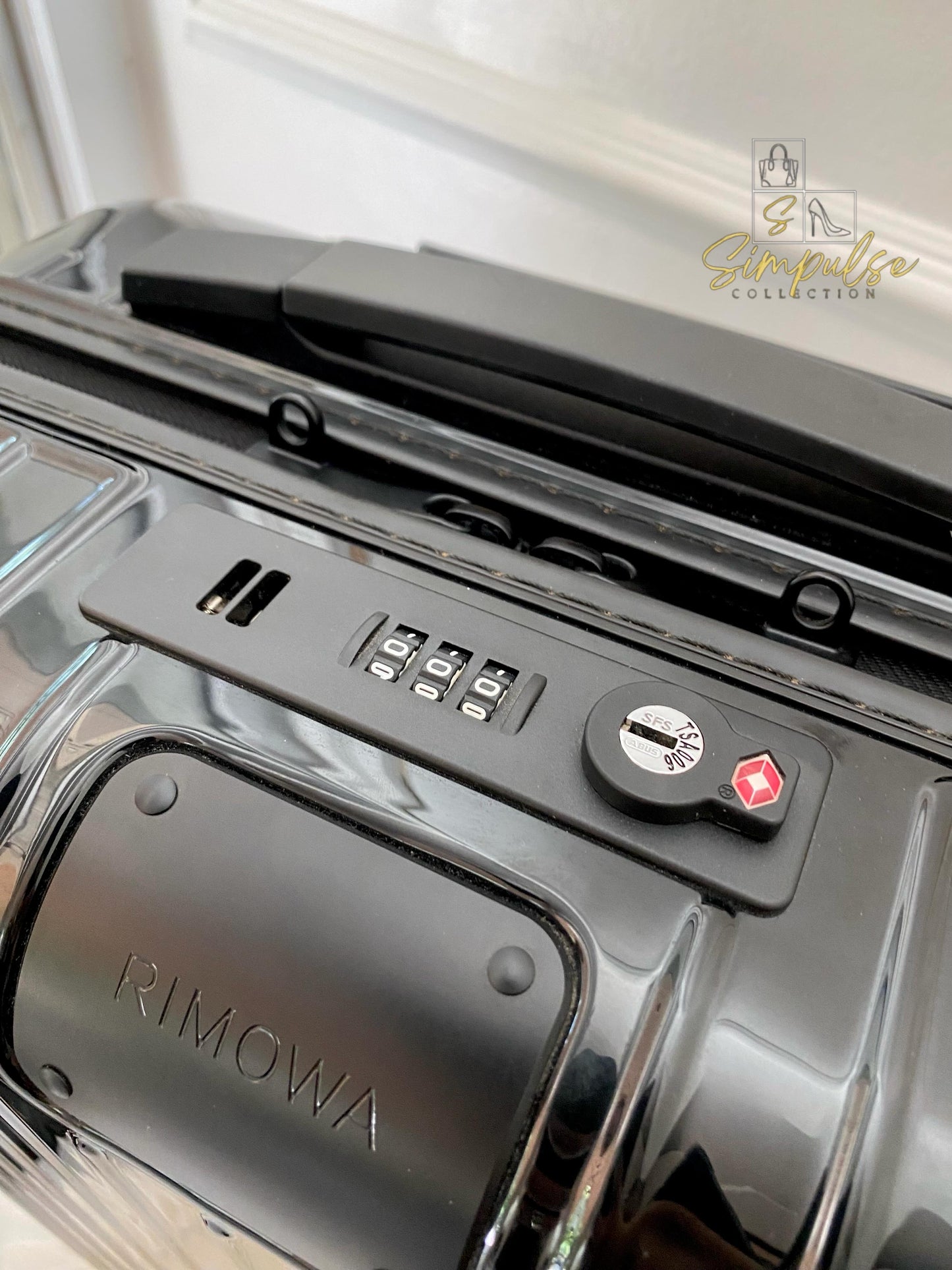 Rimowa Cabin Size Black
