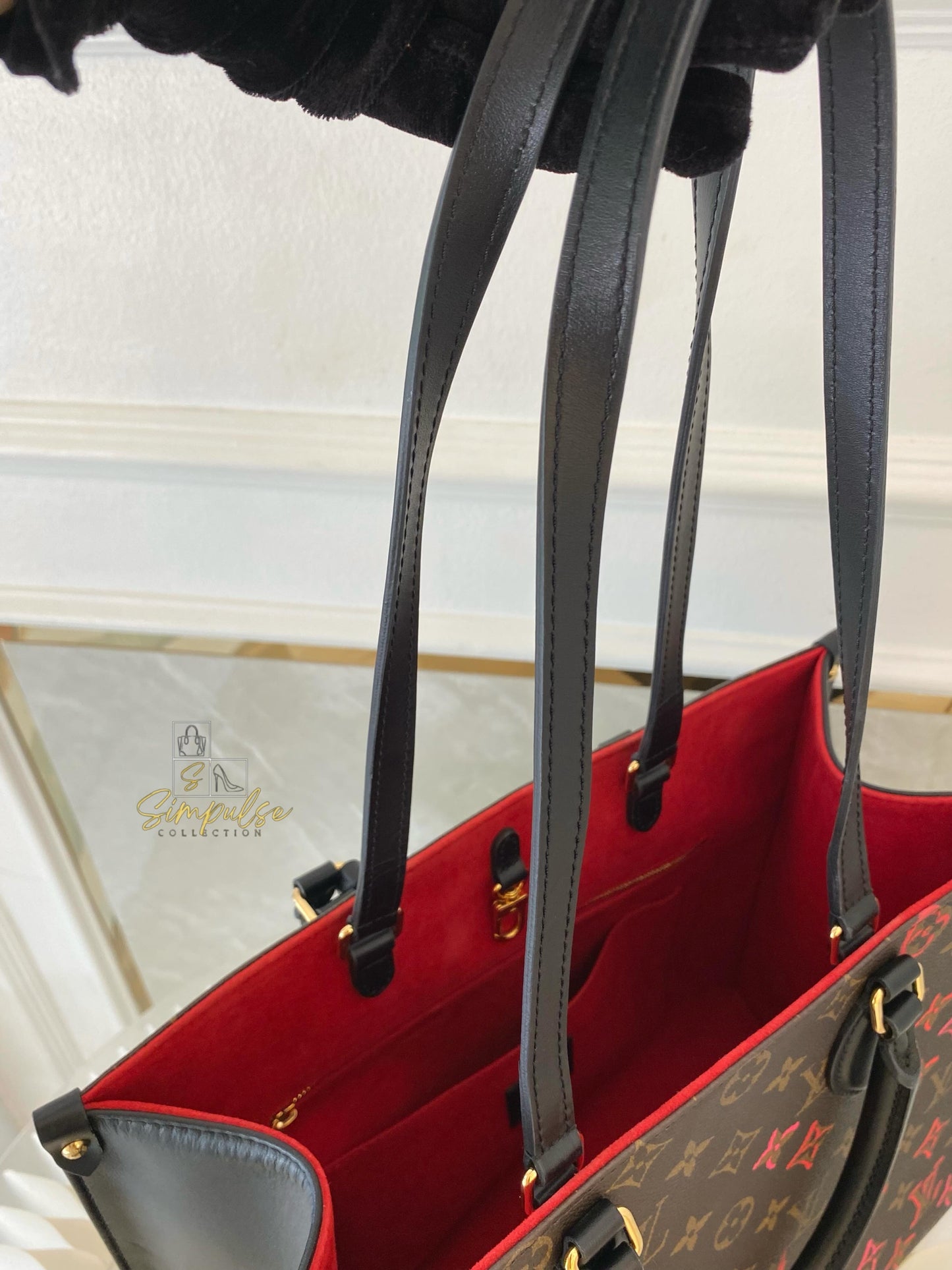 Louis Vuitton Love OnTheGo MM