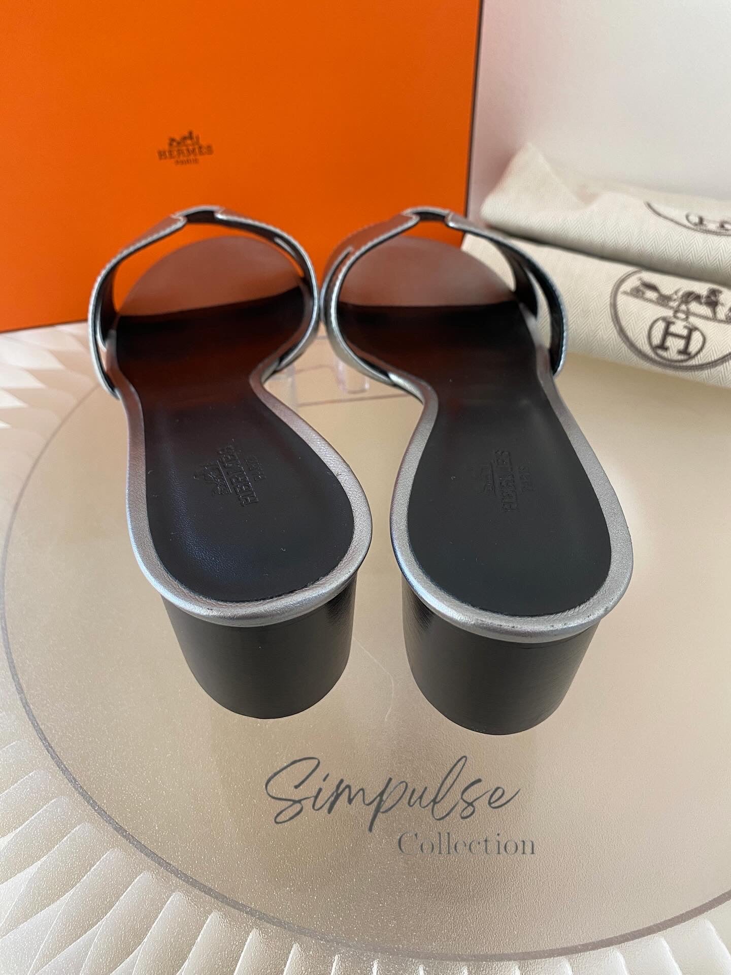 Hermes Oasis Metallic Silver